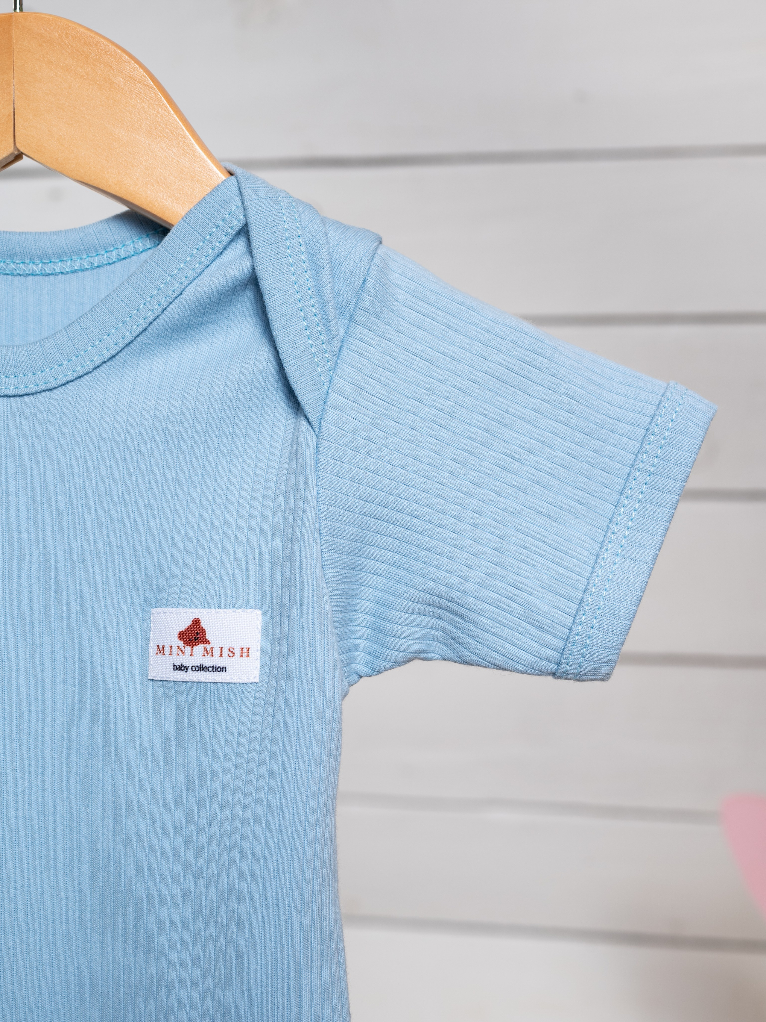 Боди детские. Предметный фотограф, фото для маркетплейсов Пятигорск, КМВ