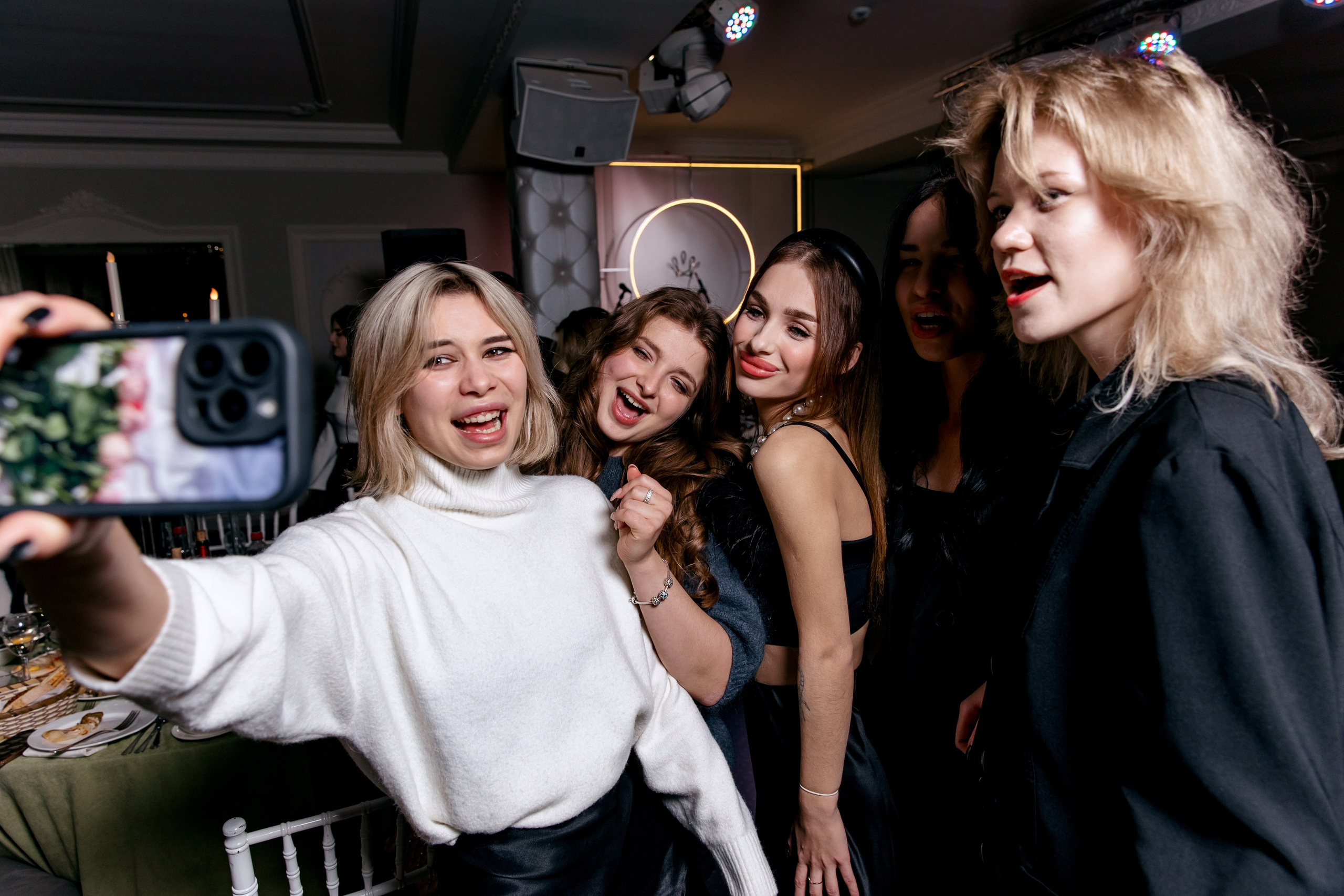 Мидийное место. Свадебный и семейный фотограф в Туле и области Маша Костина