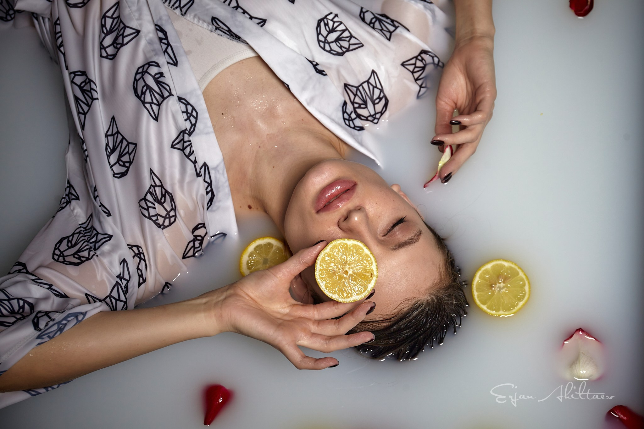 Тонкая грань нежности. Erjan Ahiltaev — Photographer in Almaty