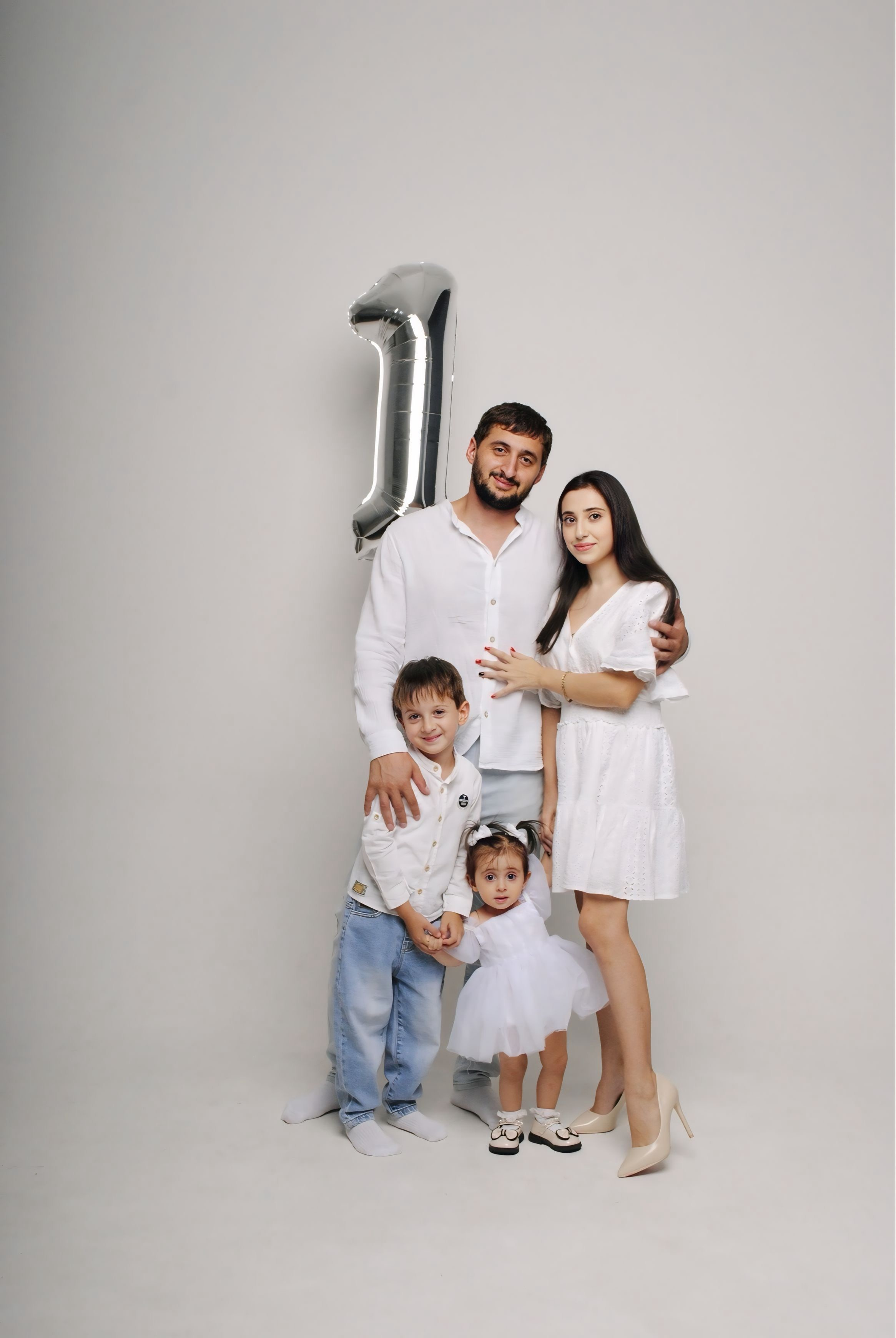 Лилит и семья. Фотограф Мария Мусаелян