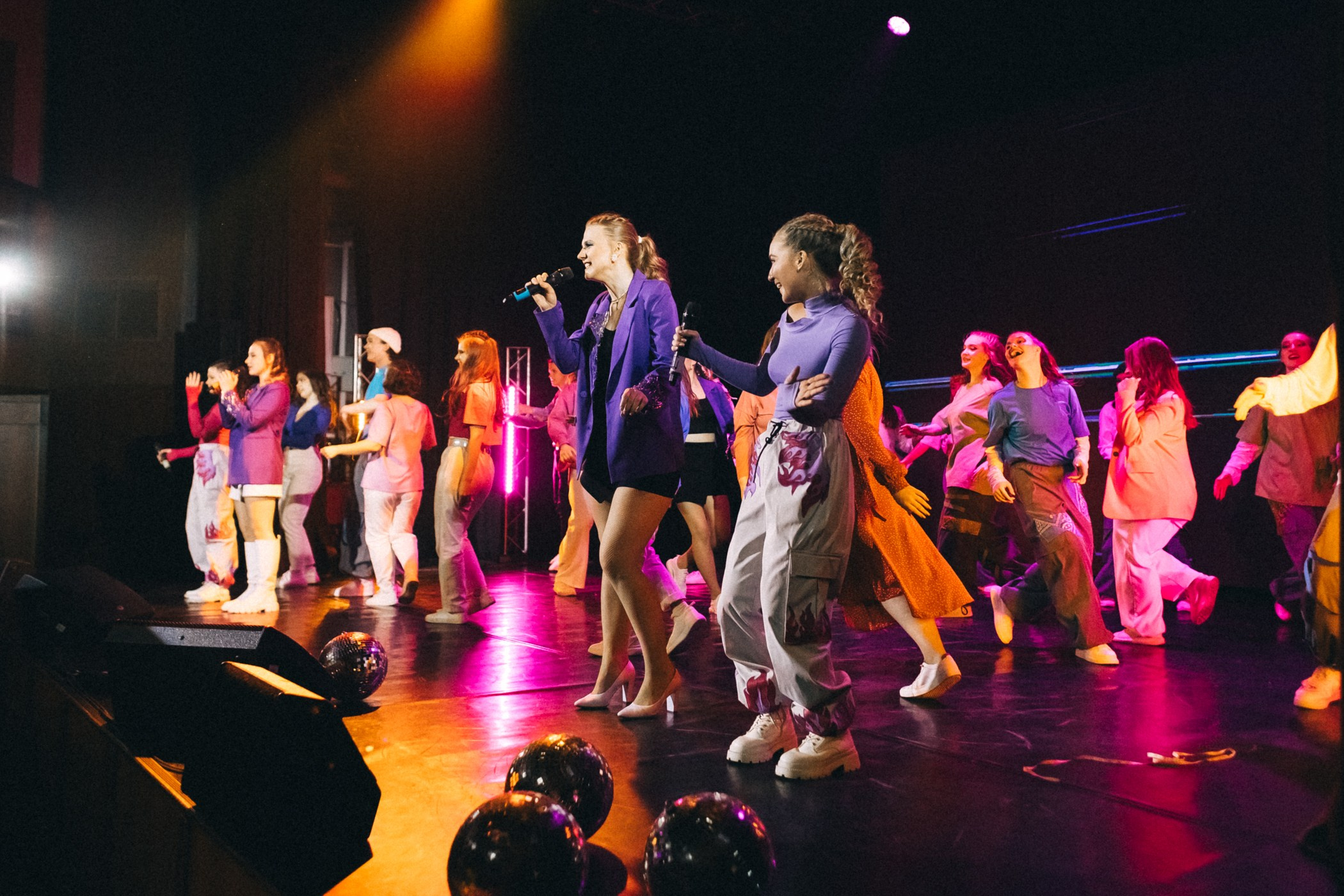 Студенческая весна 2024 — ИИиМО. Фотограф Кемерово | Сергей