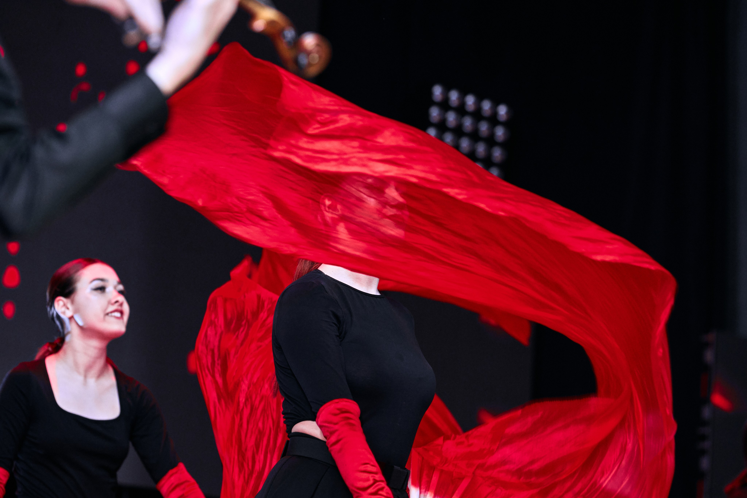 Гала-концерт «Студенческая весна КГПИ КемГУ–2025». Антон Непочатых — Большой мужской фотограф