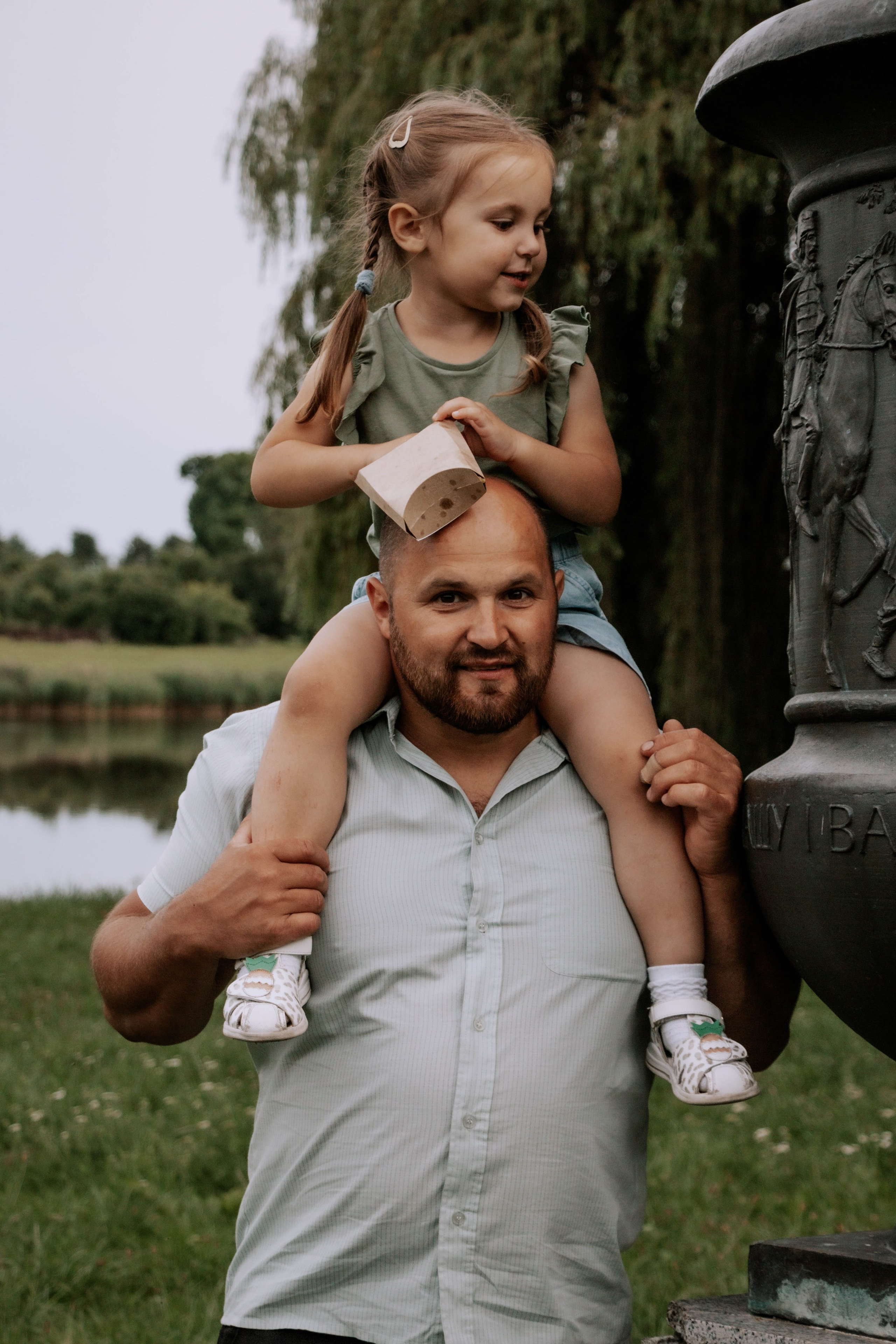 Алексей, Римма, Аннушка и Полина. Бережно сохраняю ваши чувства и истории на своих фотографиях