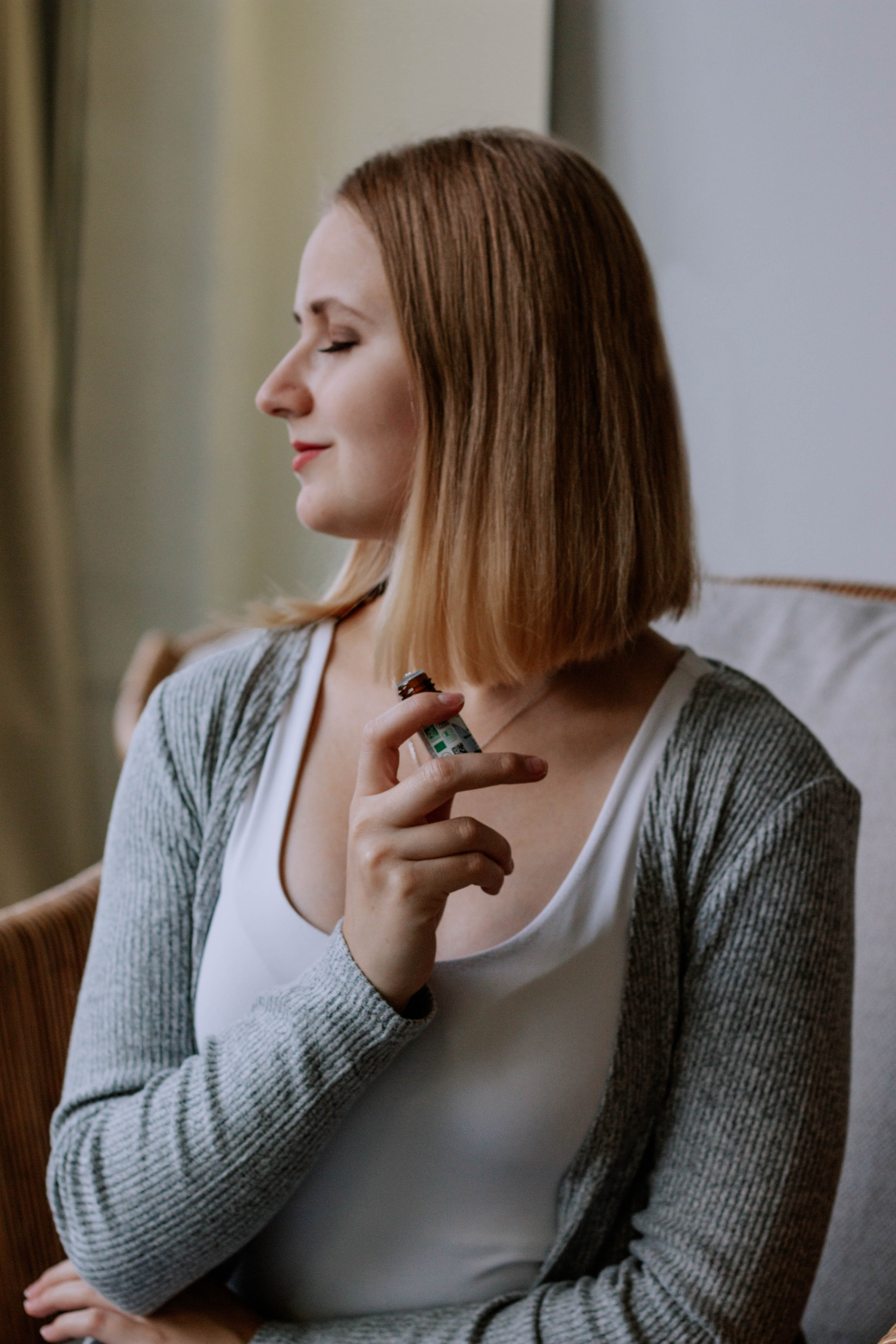 Алиса — Ароматерапевт. Бережно сохраняю ваши чувства и истории на своих фотографиях