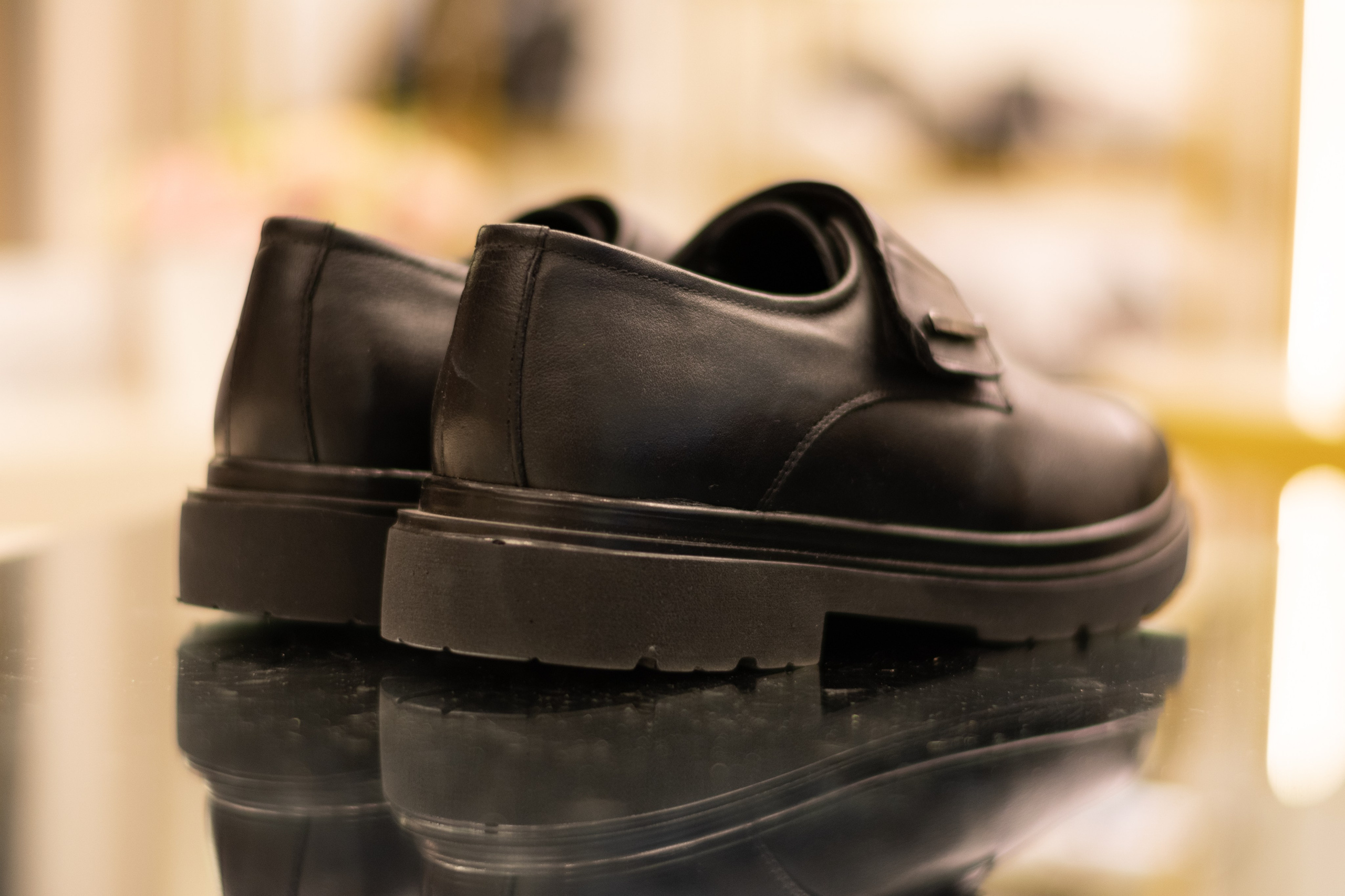 Для организаций. Предметная фотосессия для обувного магазина Capsula. Фотограф/видеограф Богдан Голованов