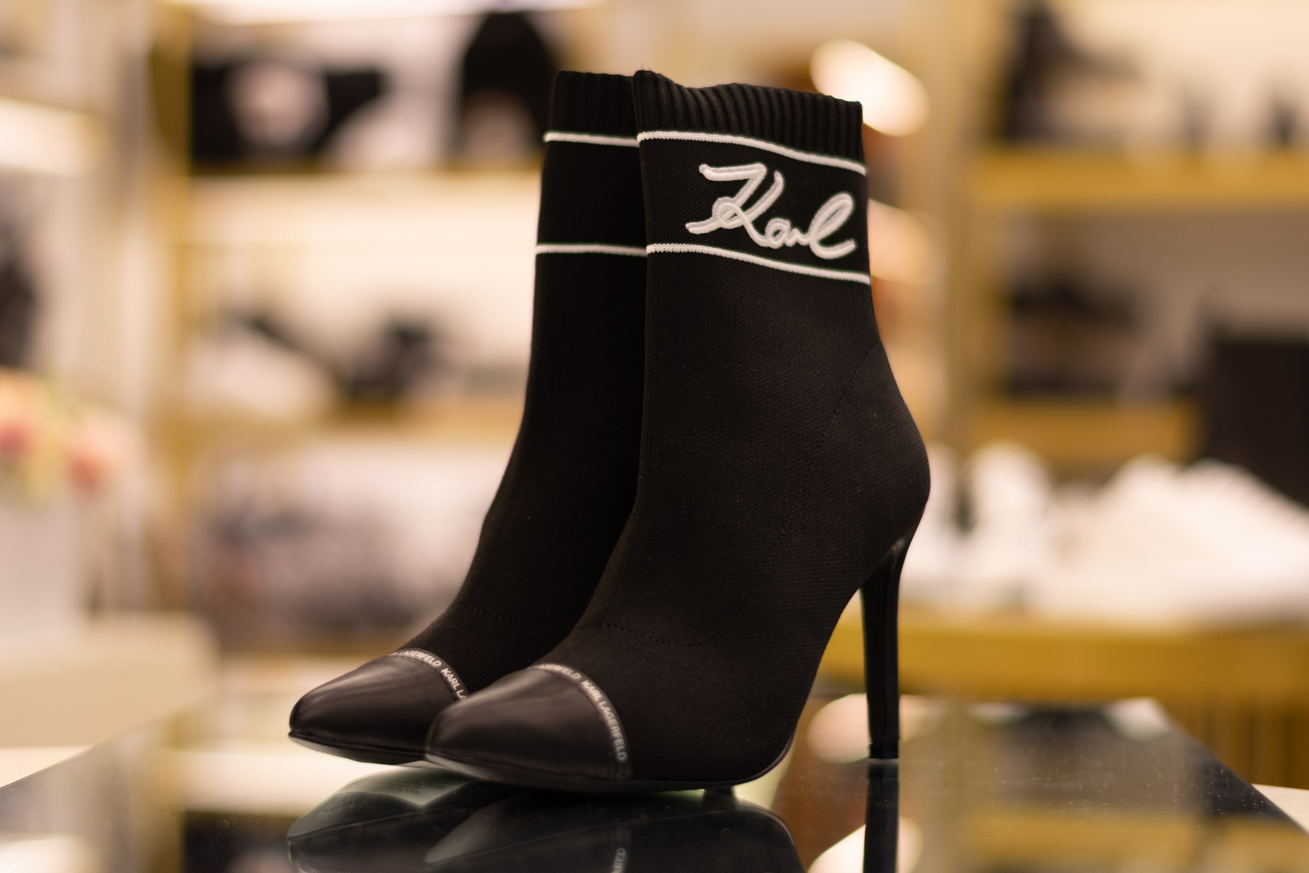 Для организаций. Предметная фотосессия для обувного магазина Capsula. Фотограф/видеограф Богдан Голованов