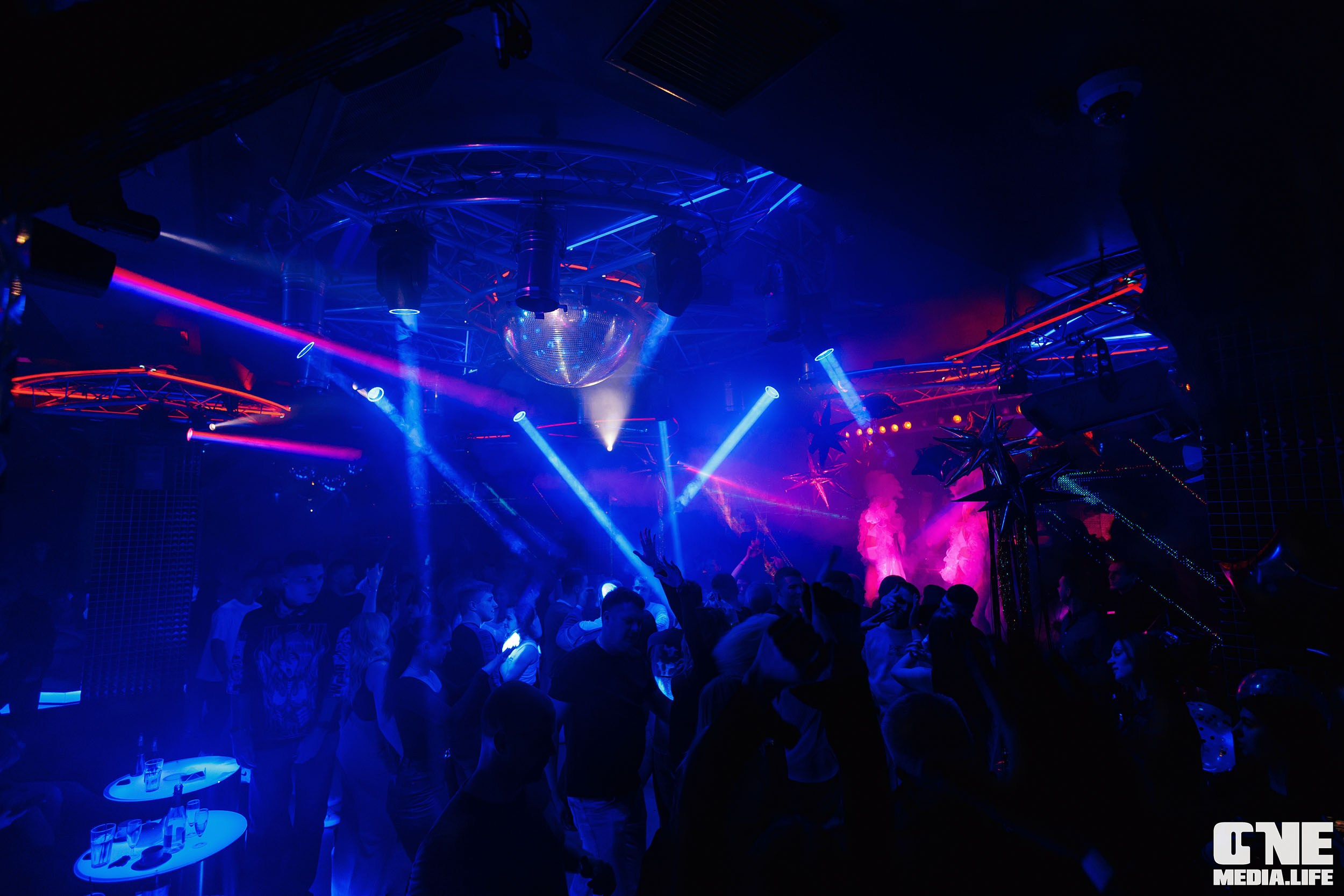 Фоторепортаж из РК Планета. One Media Life: фоторепортажи, фотоотчеты с мероприятий и заведений