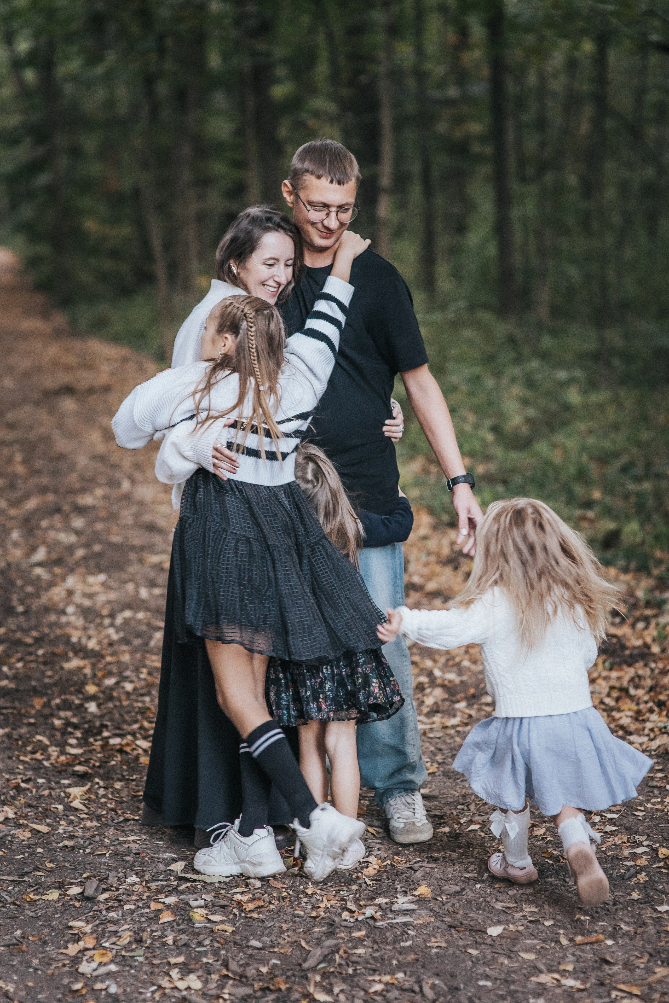 Большая семья и черный конь Султан. Семейный фотограф в Москве Наталья Чуб, заказать Фотокнигу