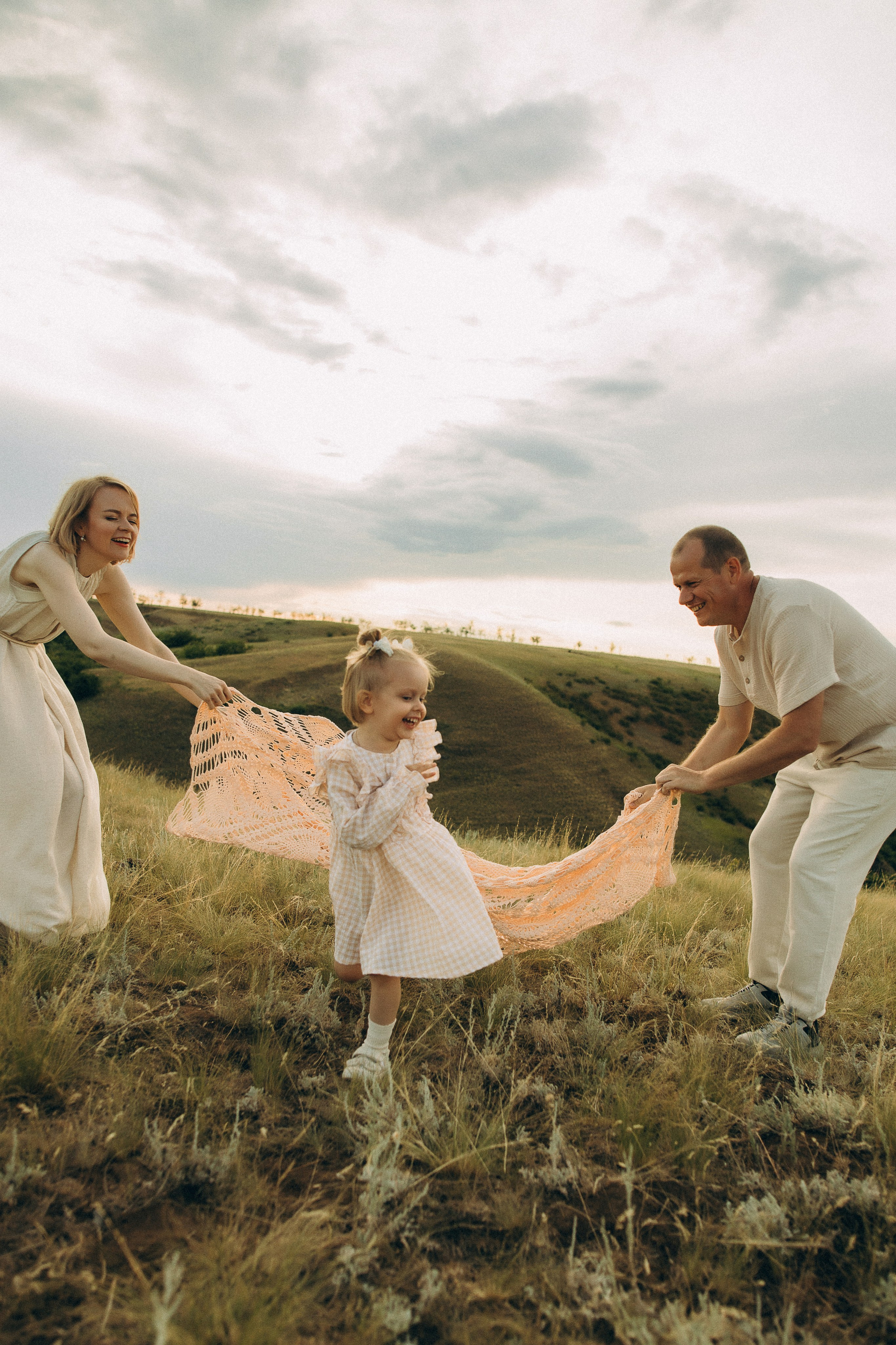 Алёна, Владимир и Варюша. Семейный фотограф и детский фотограф в Волгограде Алеся Бутакова — дет