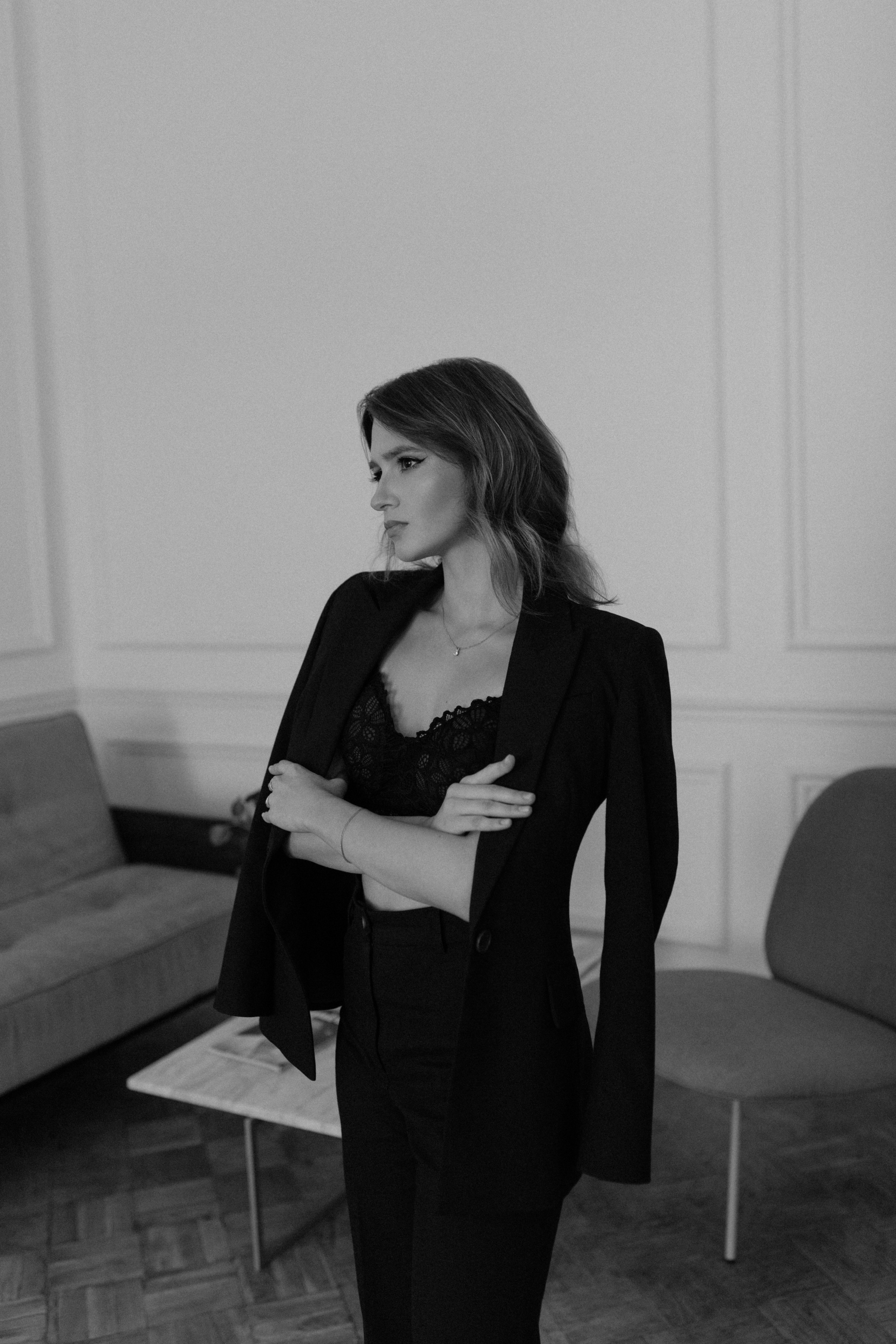 Индивидуальная фотосессия в студии. Сестры Карабаза. Фотографы и ретушеры в Москве и Санкт-Петербурге