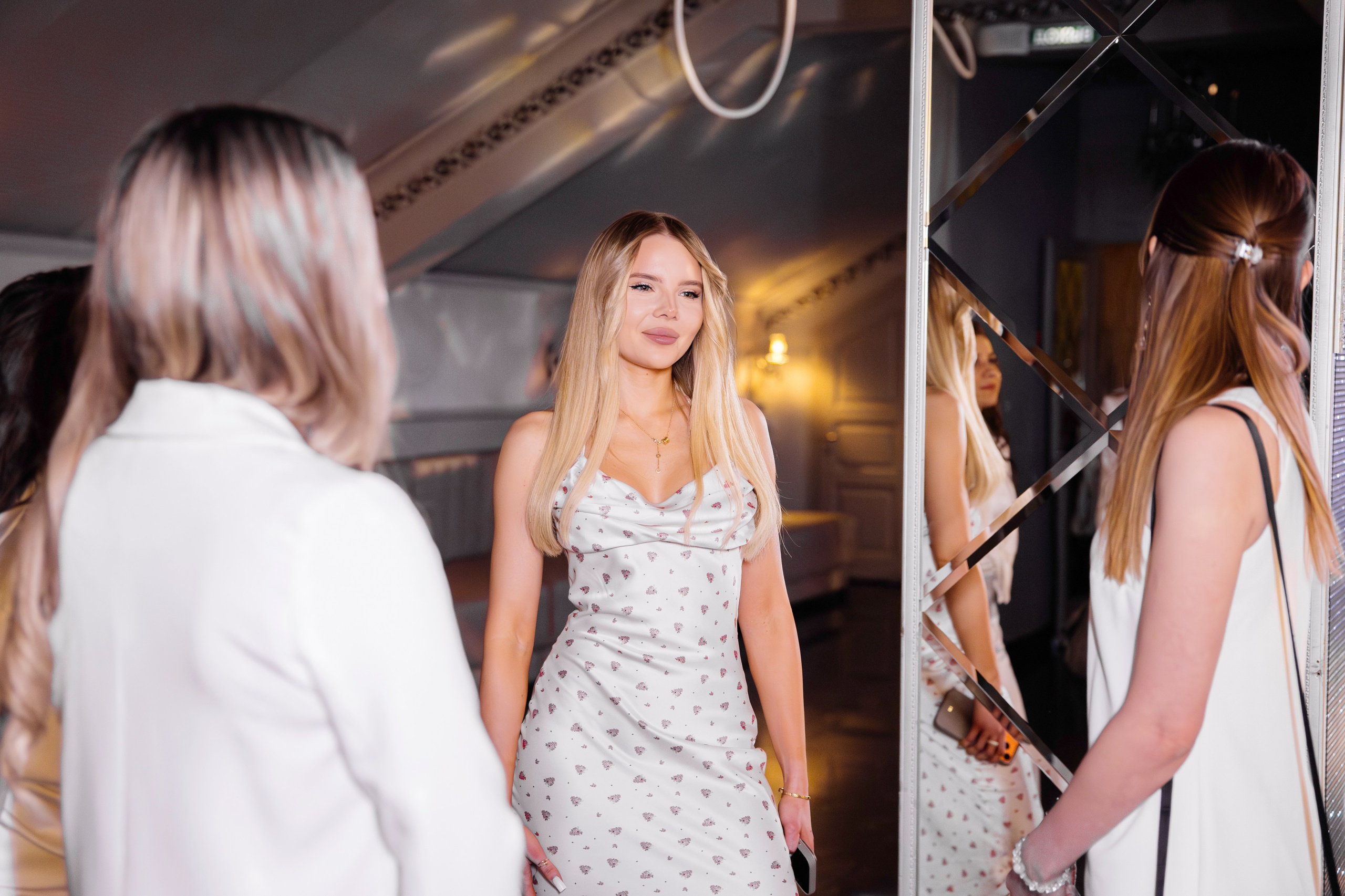 Мисс и Миссис Бизнес Иркутск 2026 — Открытие. Свадебный фотограф в Иркутске Бобылев Никита