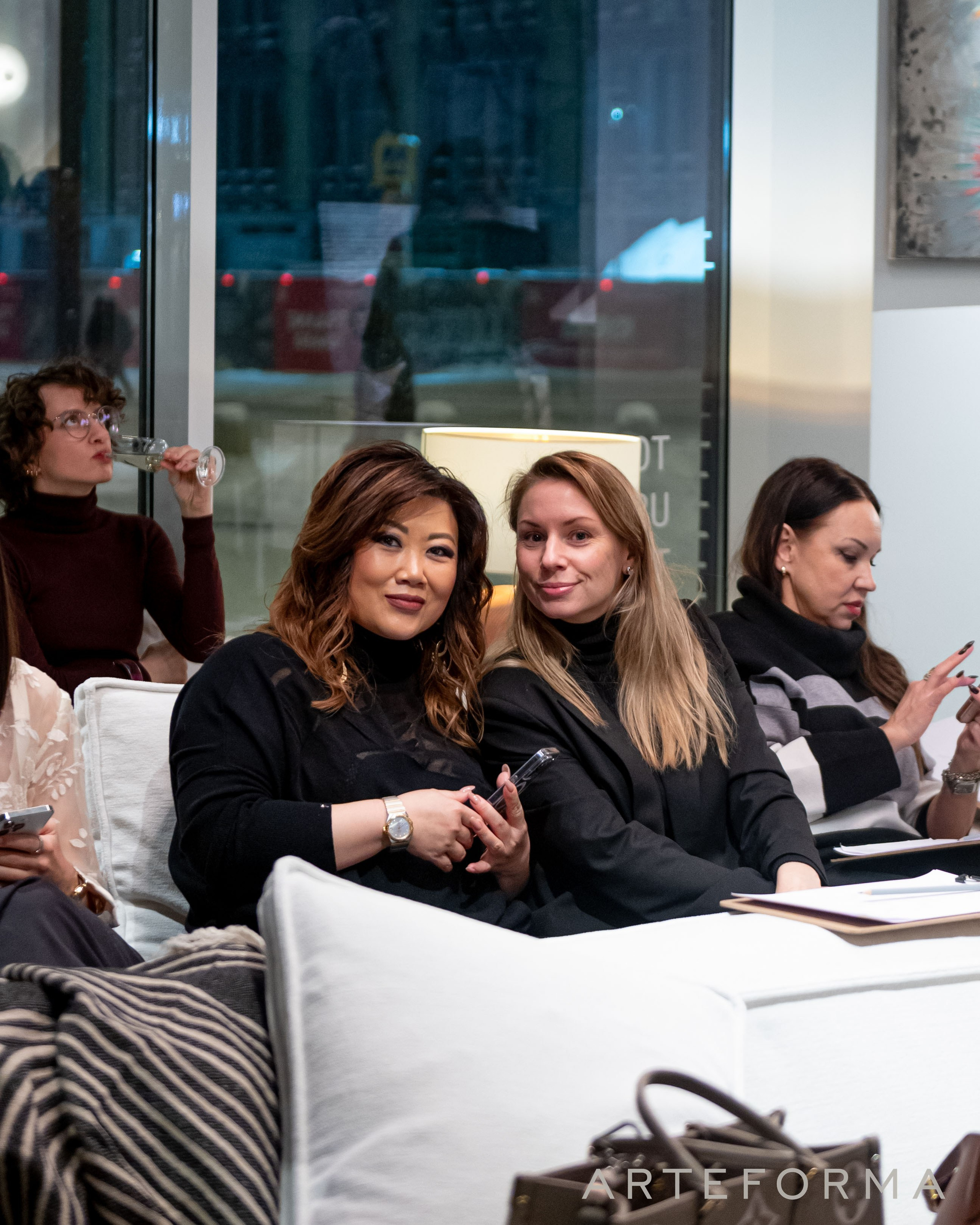 Гости на мероприятии в формате репортажной фотосъёмки в Москве