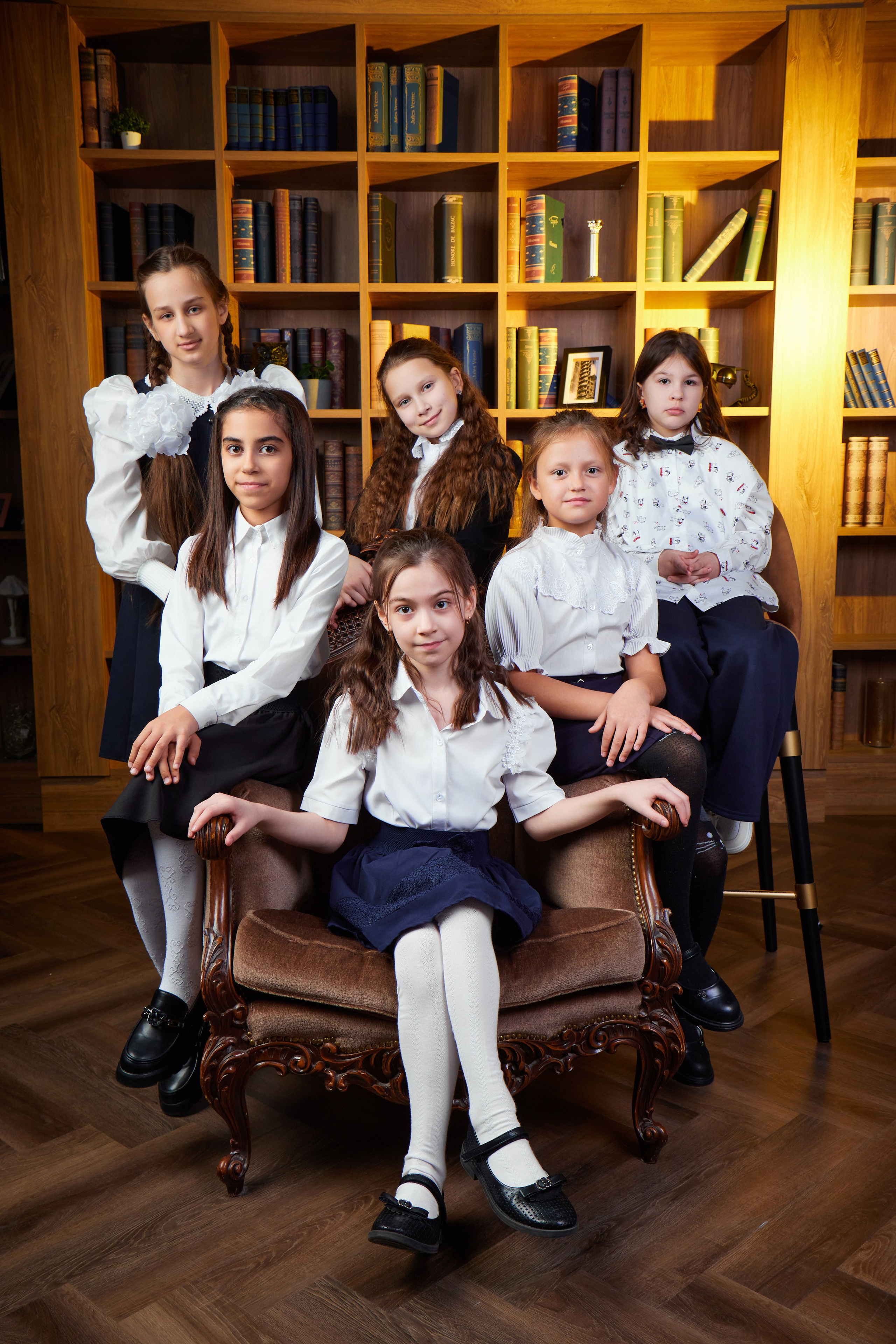 Выпускные альбомы для школьников в Казани. Школьный фотограф, выпускные альбомы