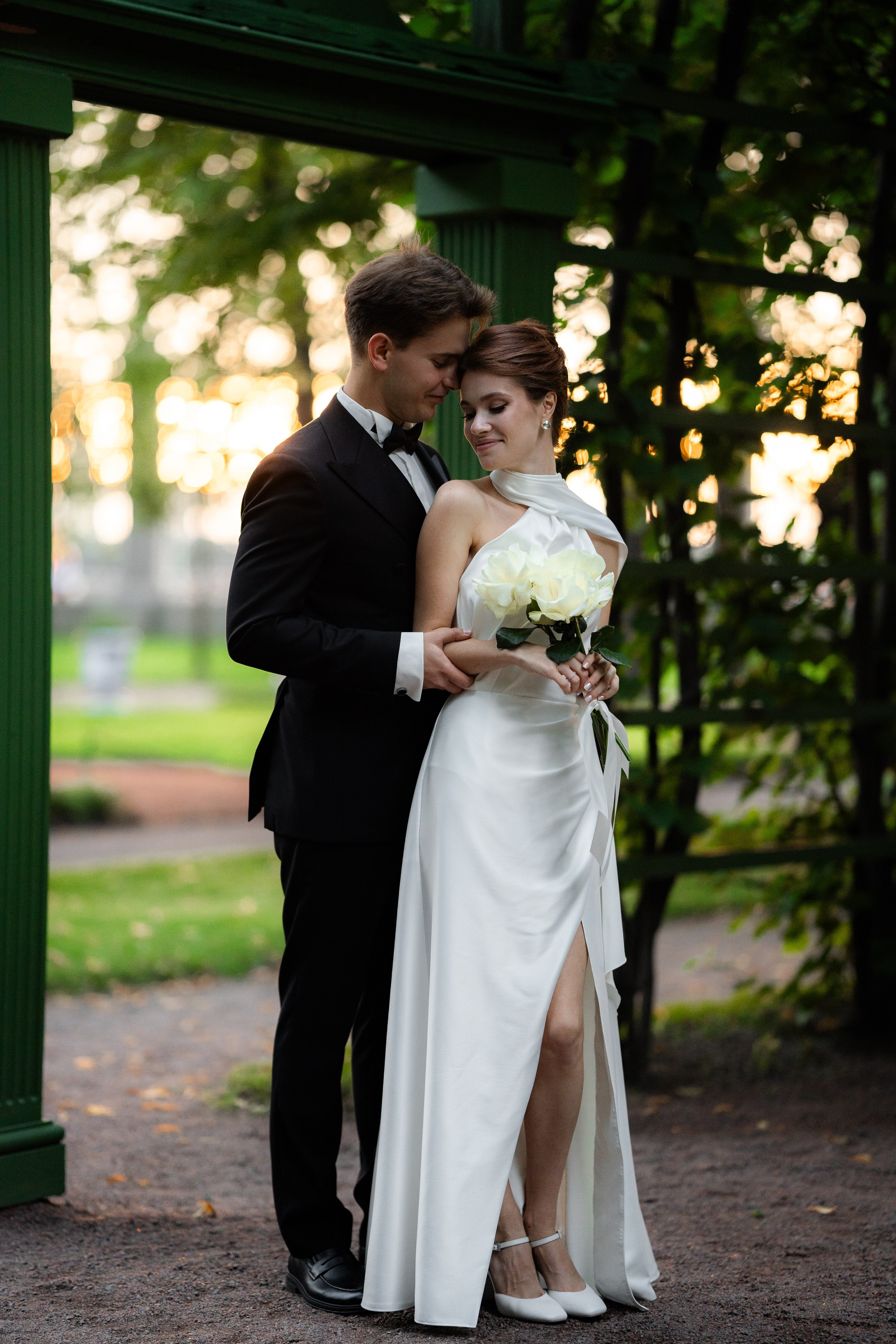 Свадебная съемка на закате. Свадебный фотограф Александр Невский в Санкт-Петербурге