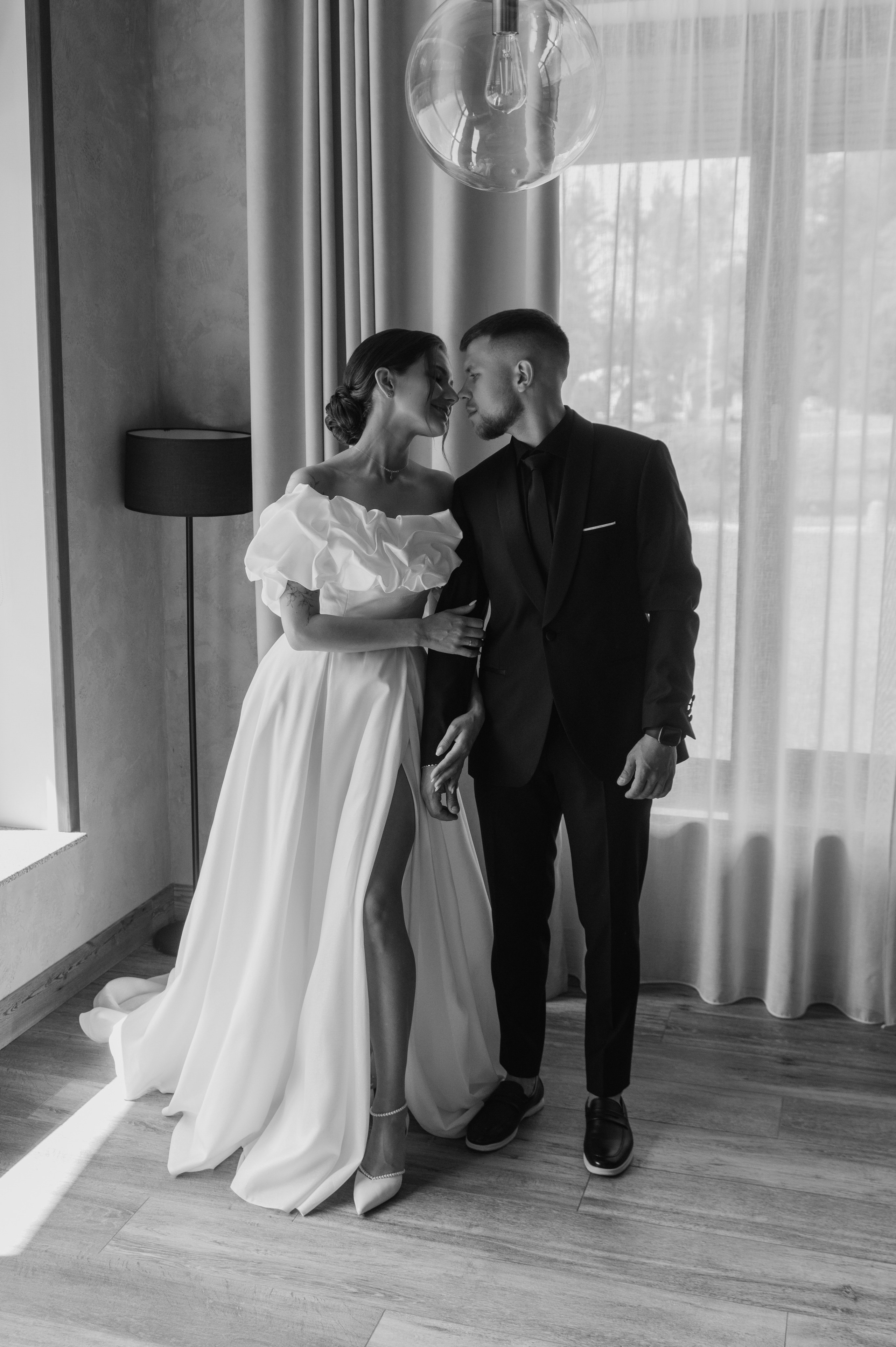 Свадебная фотосессия с утром невесты и красивым свадебным банкетом. Свадебный фотограф в Твери, Москве и Санкт-Петербурге Денисова Екатерина