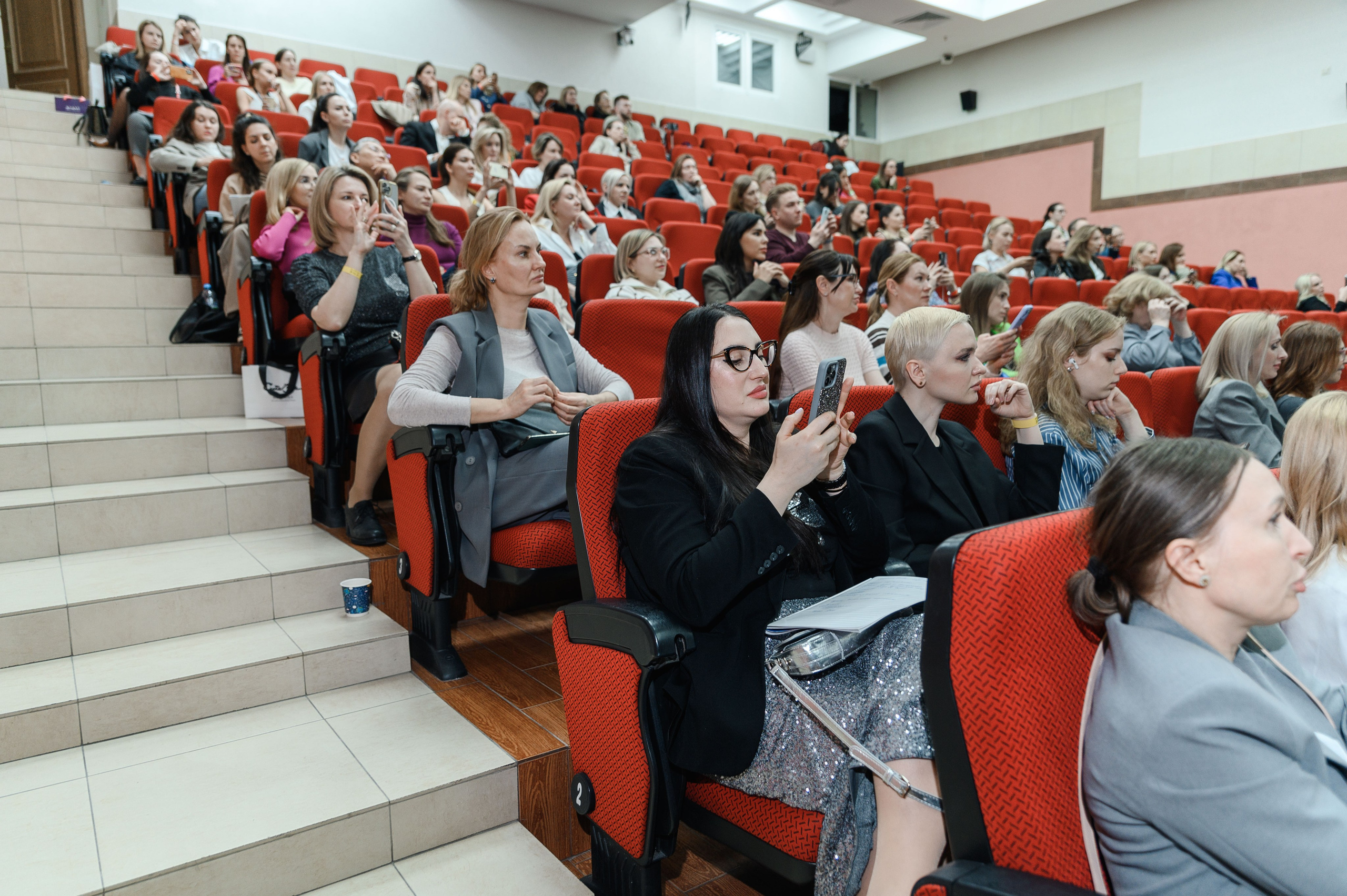 СЛУШАТЕЛИ. PRO-AGELESS