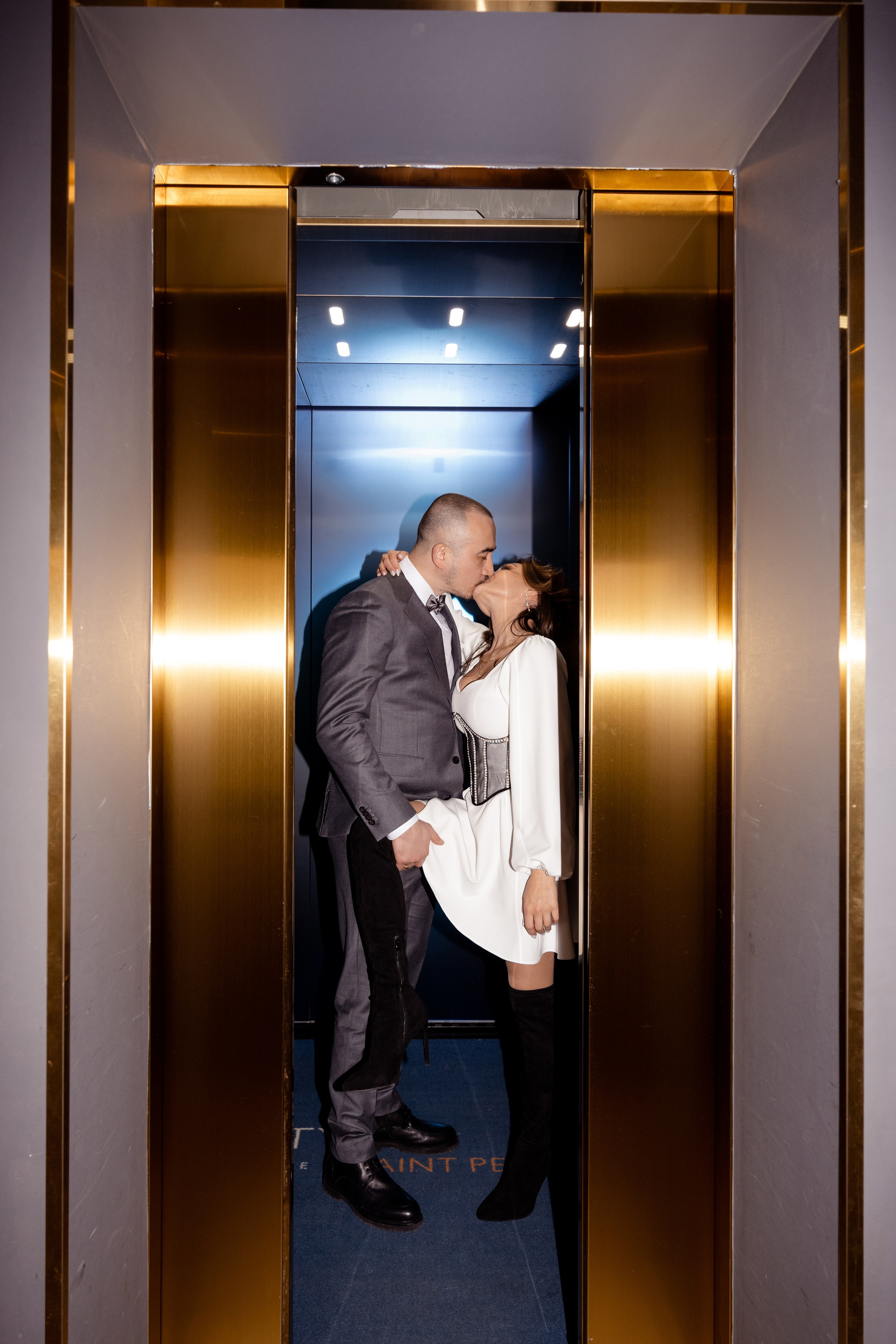 Крытые локации для свадебной фотосессии в Санкт-Петербруге. Свадебный и семейный фотограф в СПб Валерия Фомичева