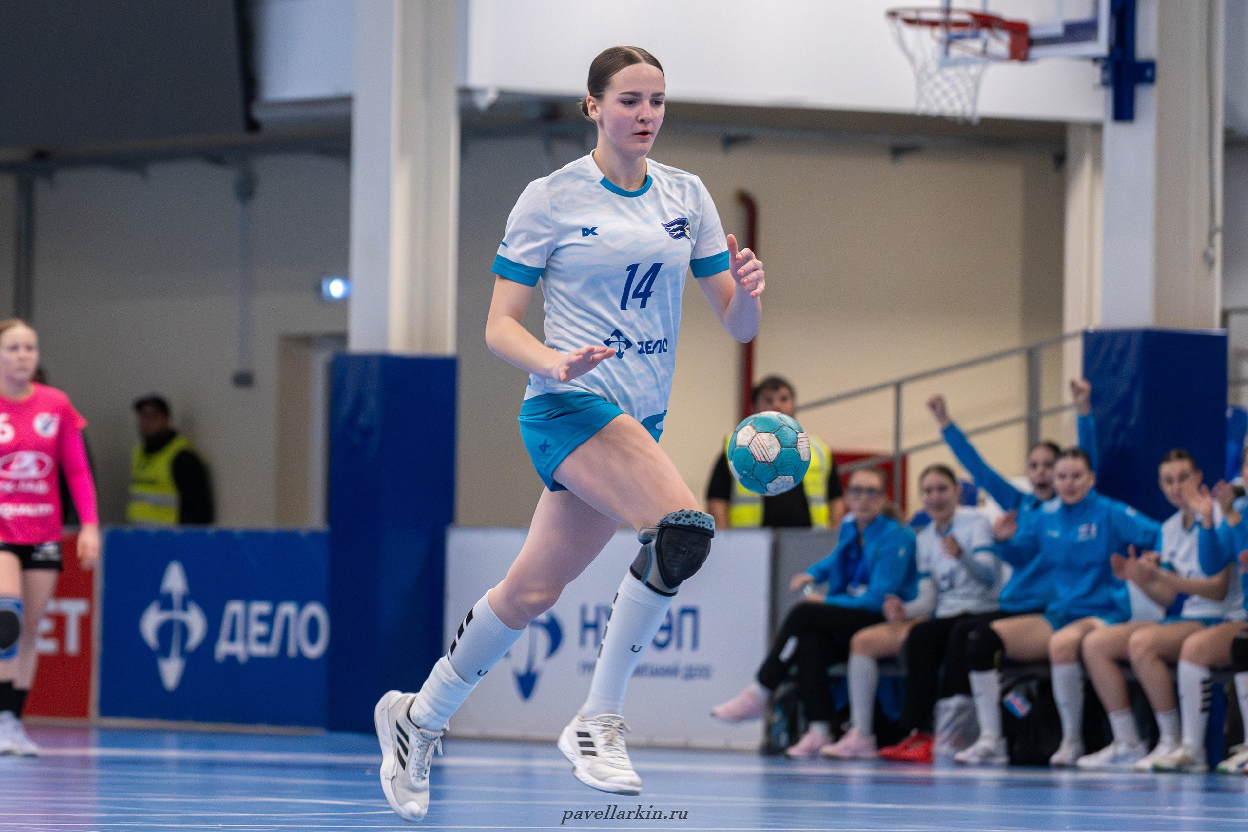 Гандбол. Черноморочка-2 — Университет-2. Спортивный фотограф, фотожурналист Павел Ларькин