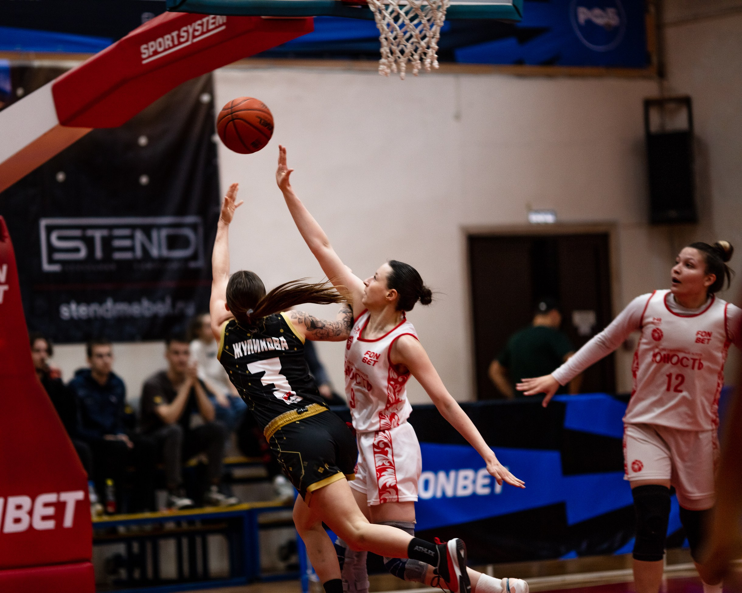 БК Юность — ЧГУ-Атланта / 3 игра. Фотография