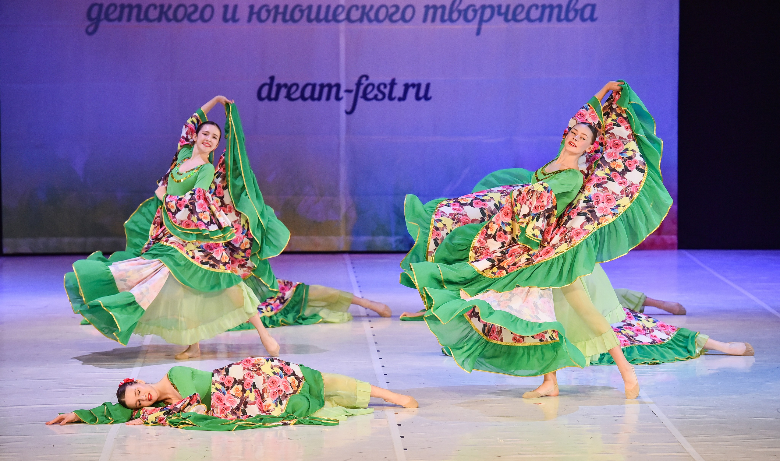 30.11.2024 Фестивальное движение «Шаг к мечте» Москва. Медиастудия Фото Концепт