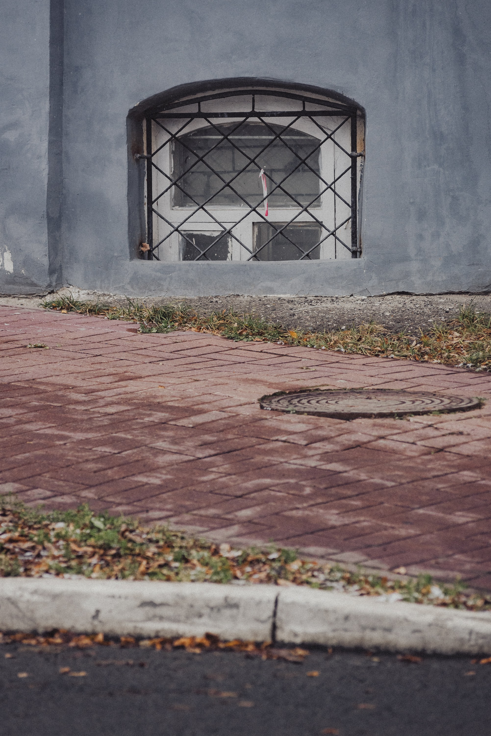 Проект #улицыгорода. Ярославль, площадь Челюскинцев. Документальный фотограф Илья Тихановский