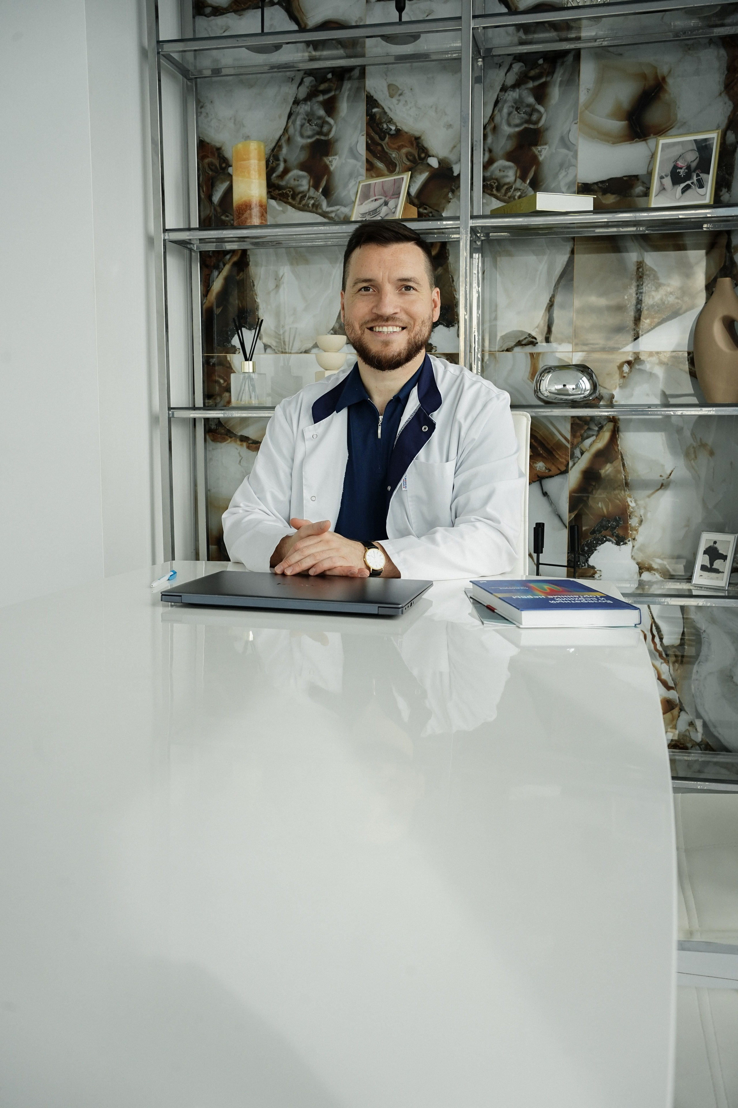 Виктор Хирург-эндокринолог. Фотограф Ольга Игорева