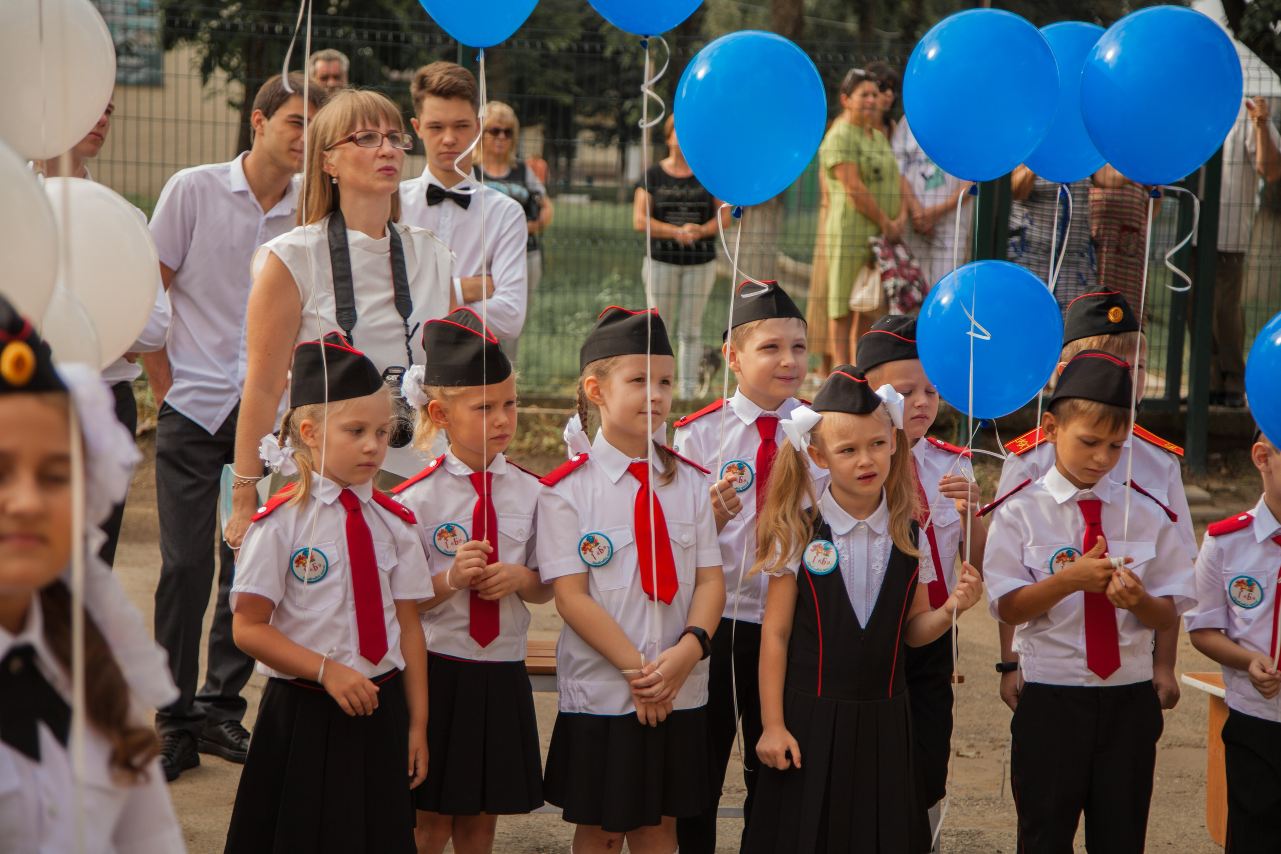 Линейка 1 сентября. Свадебный и семейный фотограф в Армавире