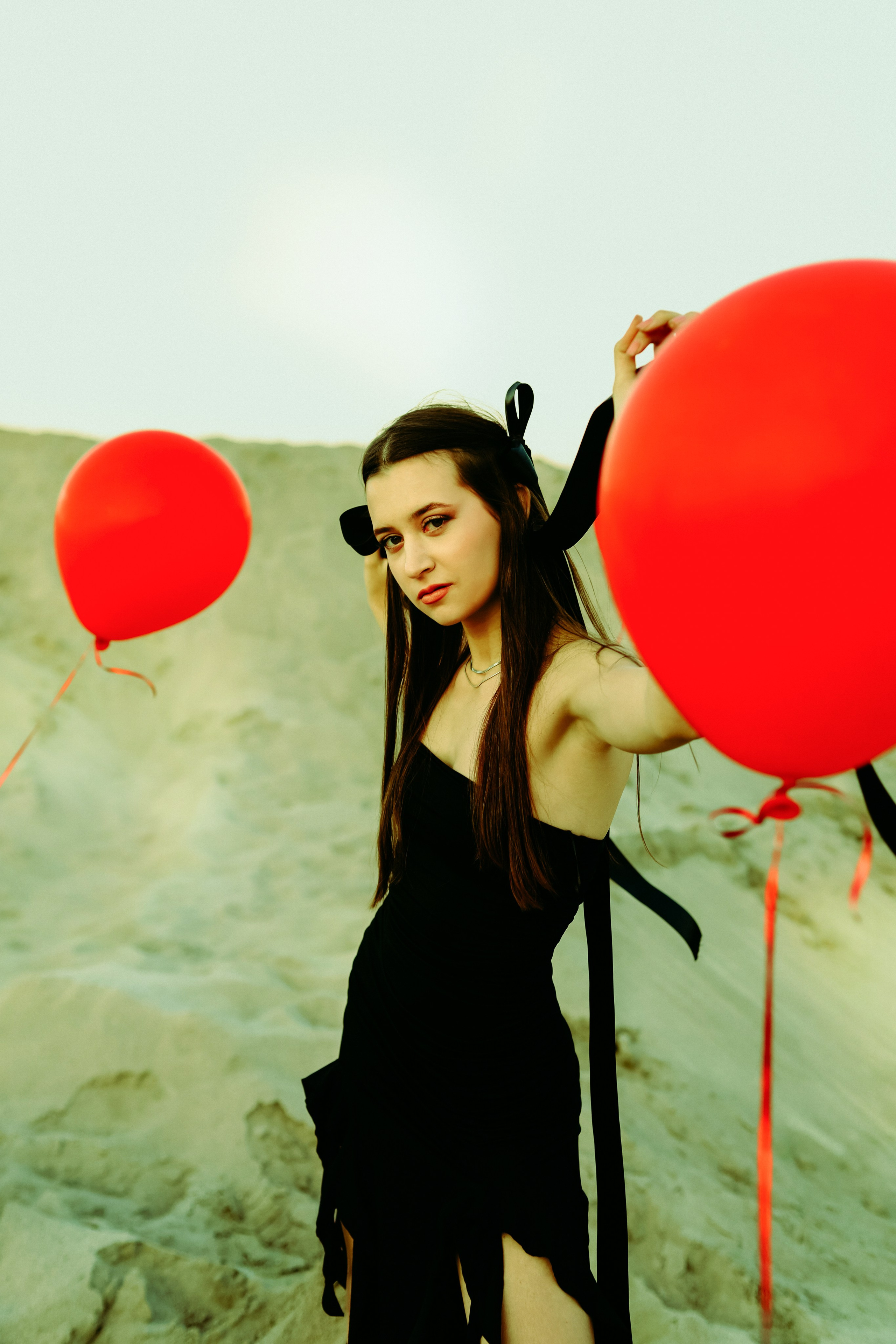 RED BUBBLES. Sun Betty — кинофотограф Элизабет