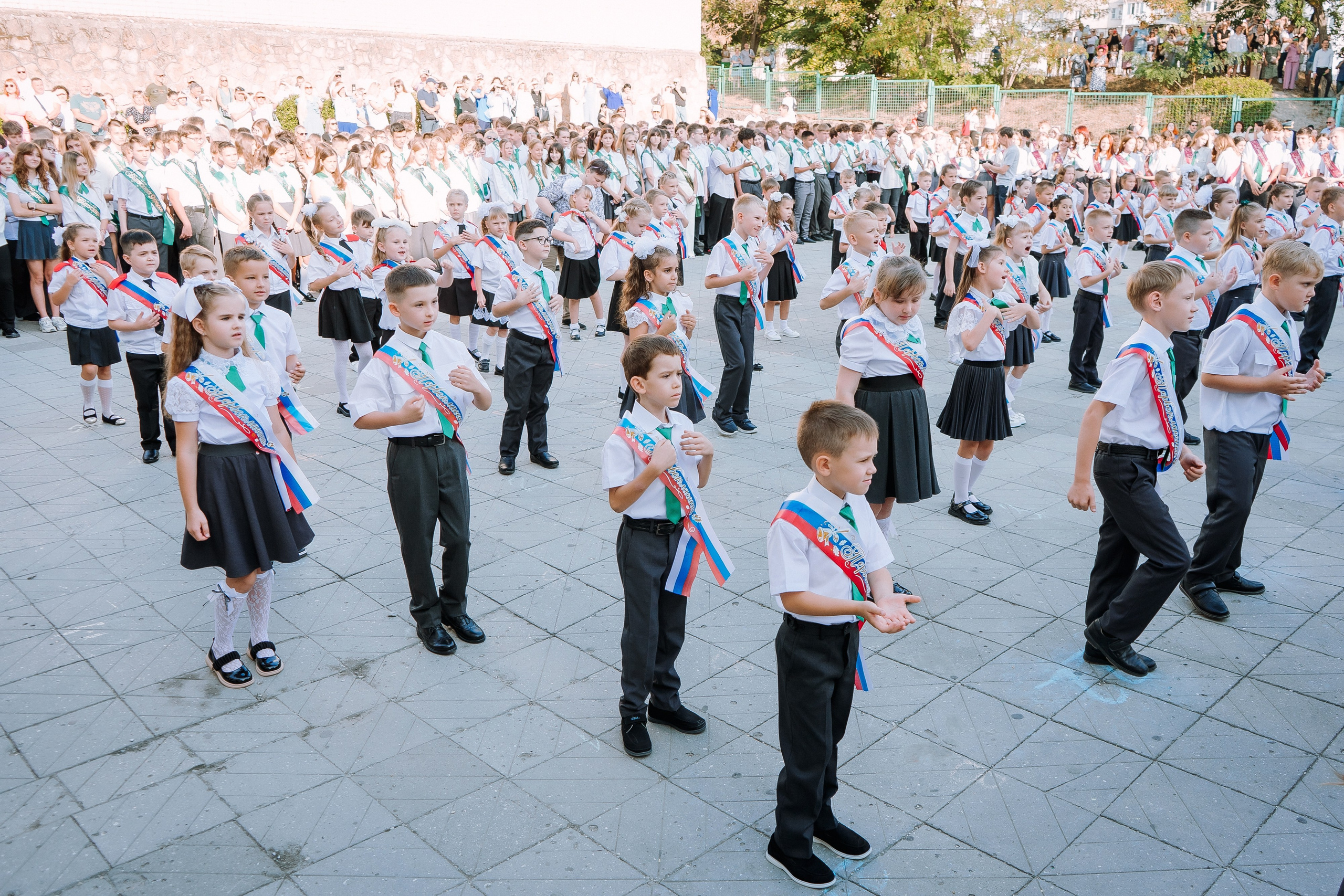 1 класс 19 школа. Выпускные альбомы Натальи Бутко: Новороссийск, Анапа, Геленджик