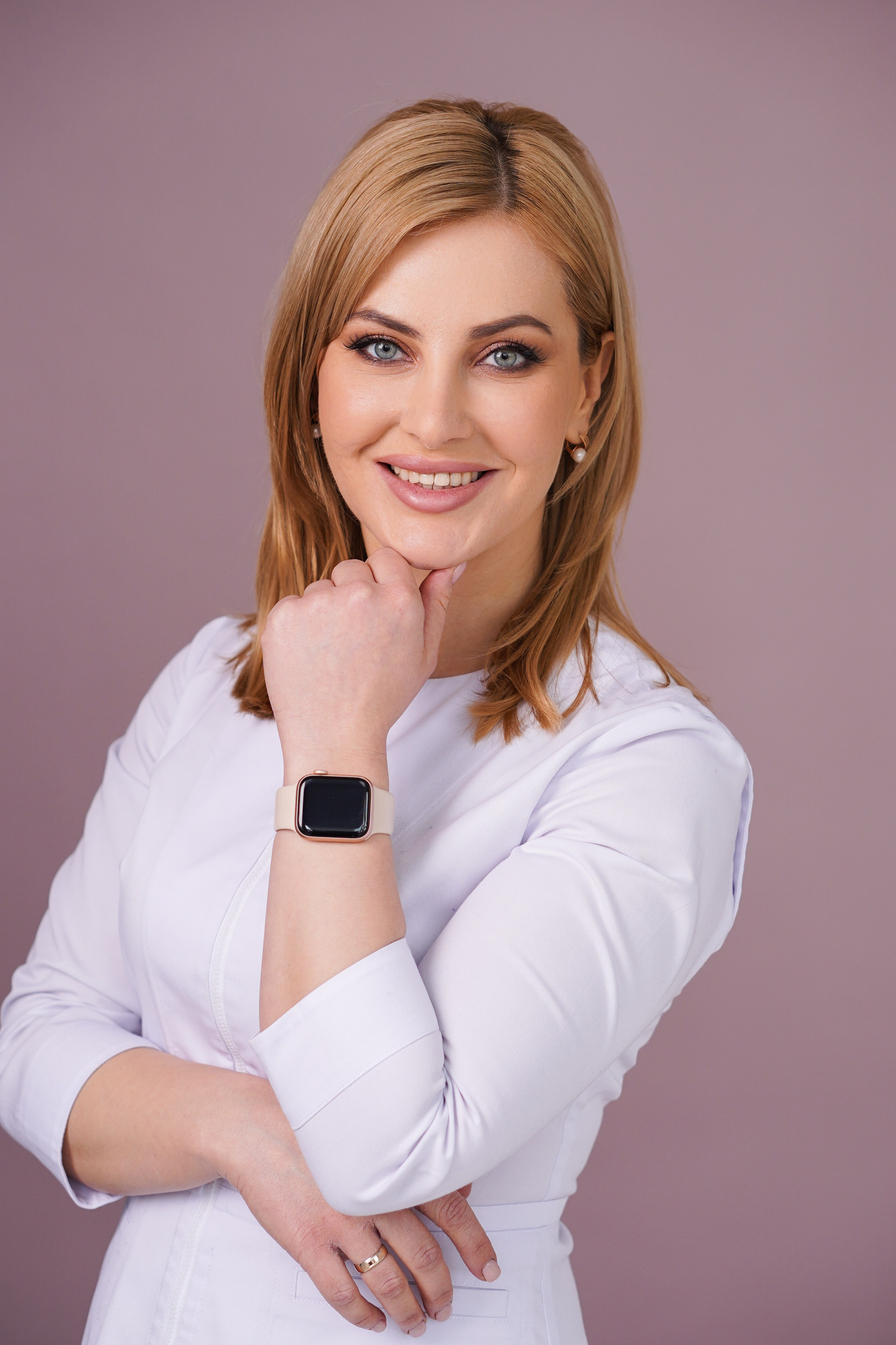 Контент съемка для косметолога Ирины Чугавиной. Контент фотограф Санкт-Петербург Богодухова Лариса