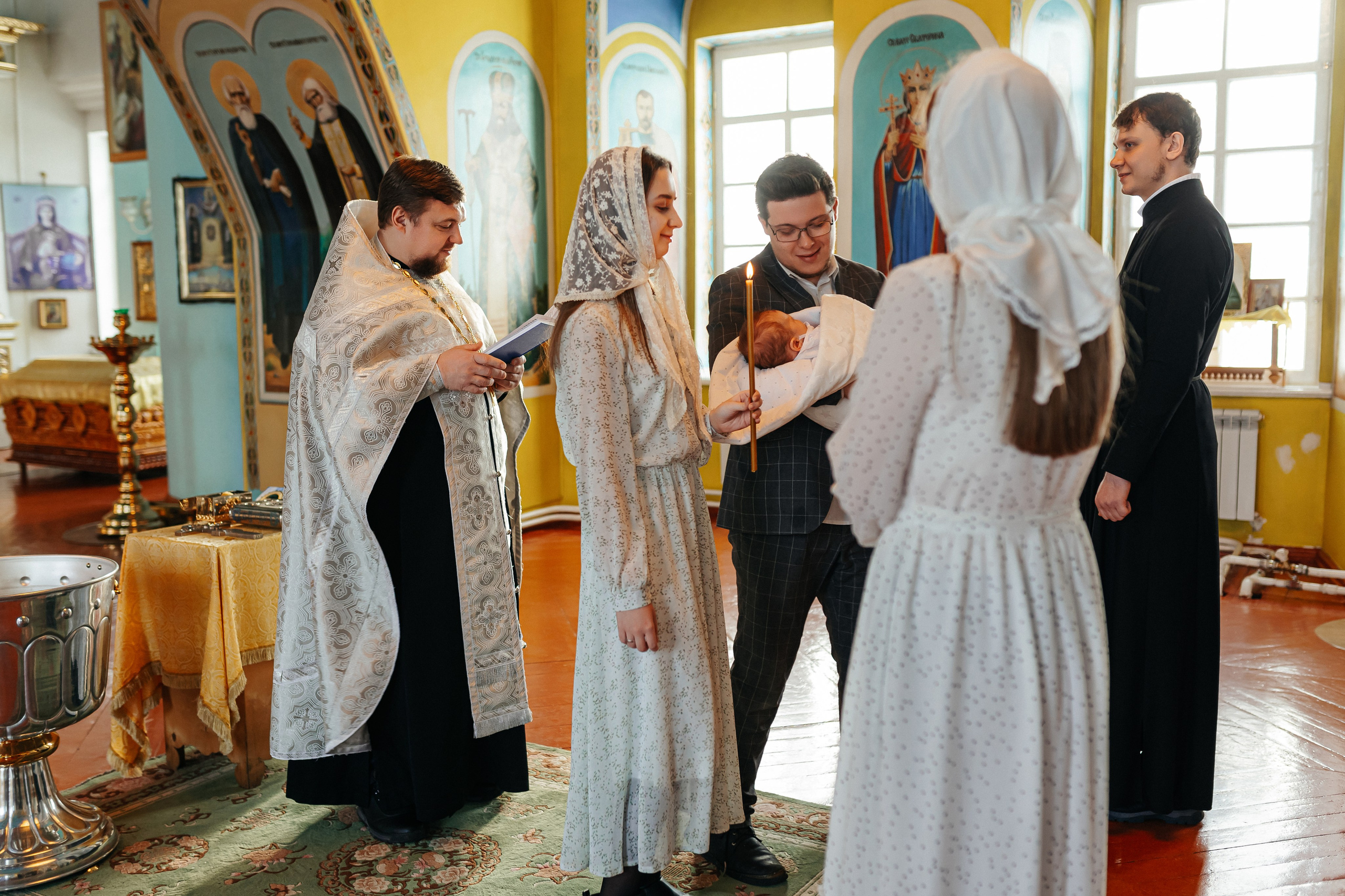 Фотосъемка крещения. Фотограф Ким Наталья в Красноярске