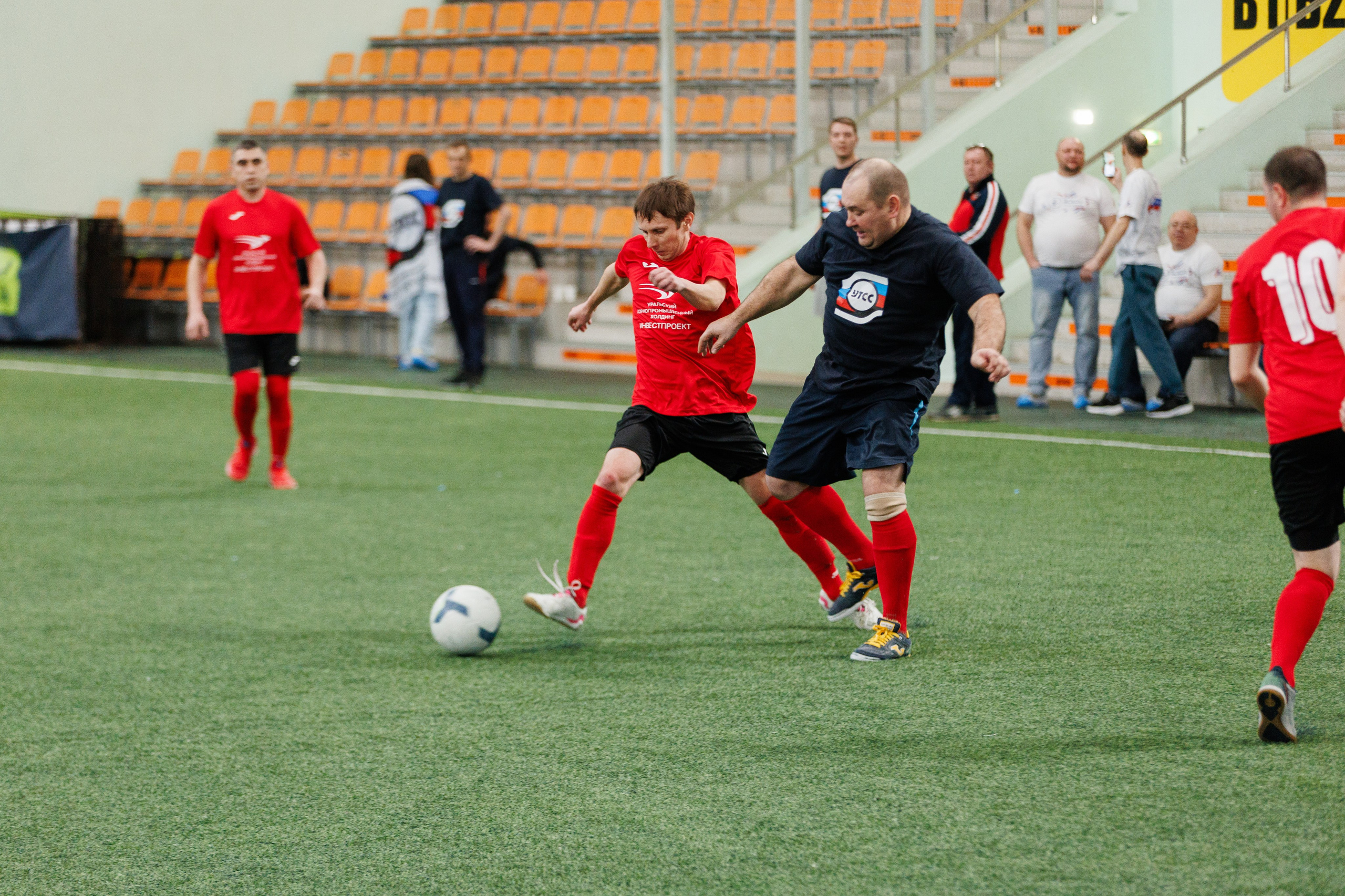 Фотограф на корпоративный футбольный турнир. Контент для бизнеса в Екатеринбурге Полдень Медиа