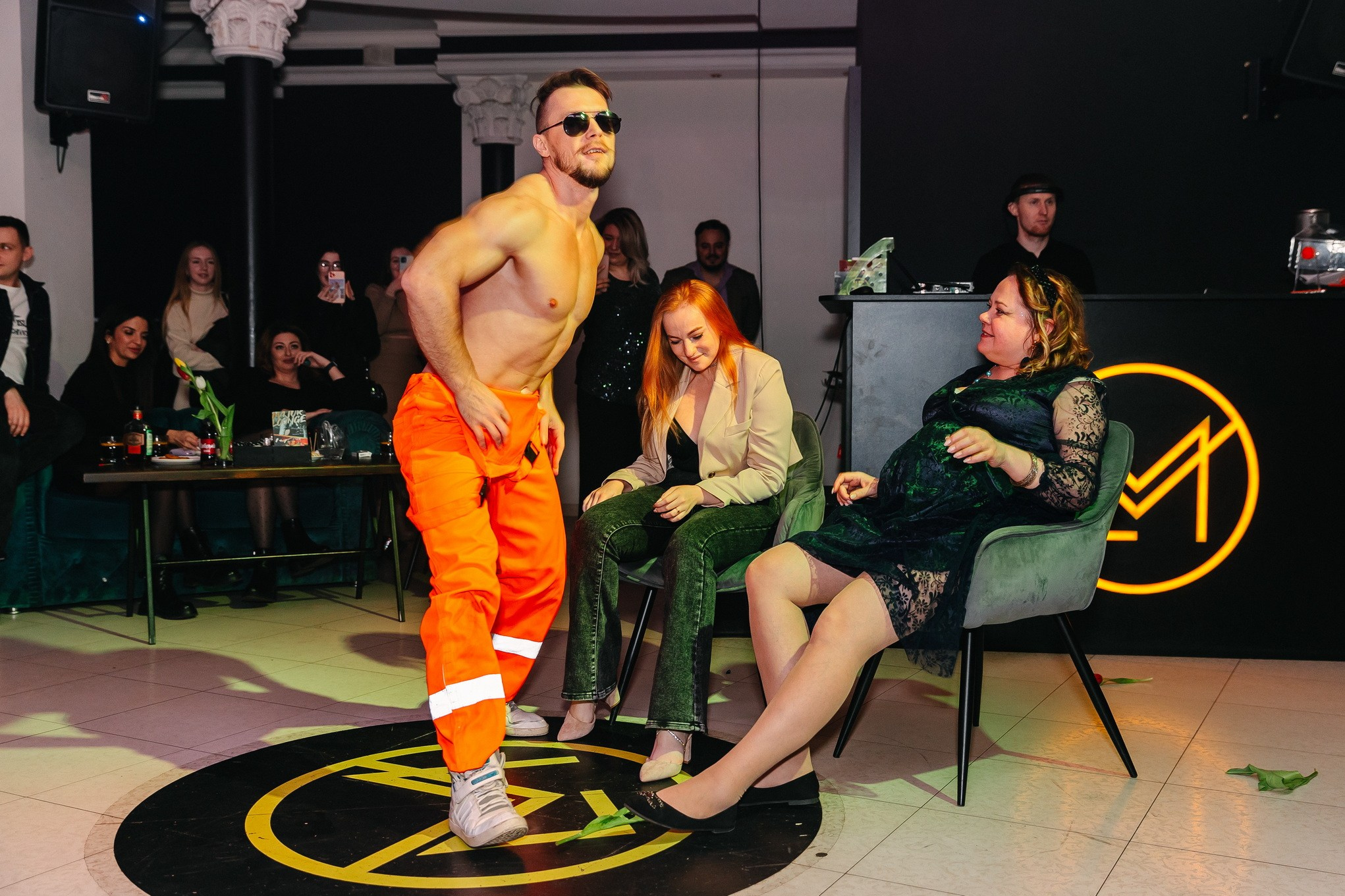 8 марта в лаунж-баре Major 2024. Свадебный, семейный и детский фотограф в Калининграде Елена Кравцова