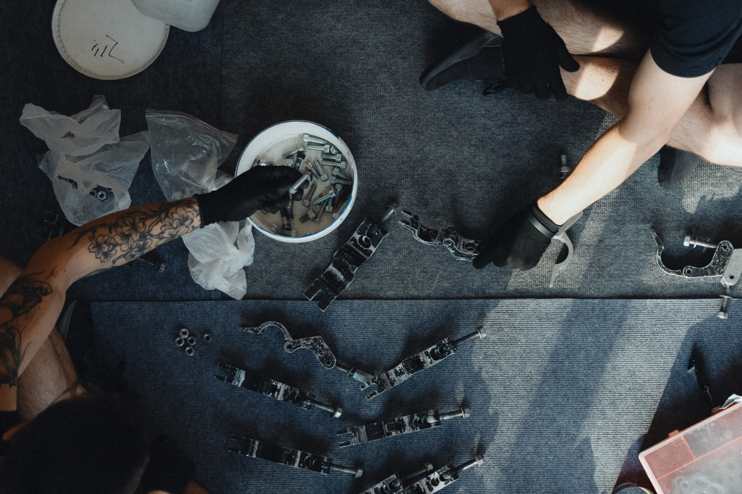 Бэки монтаж