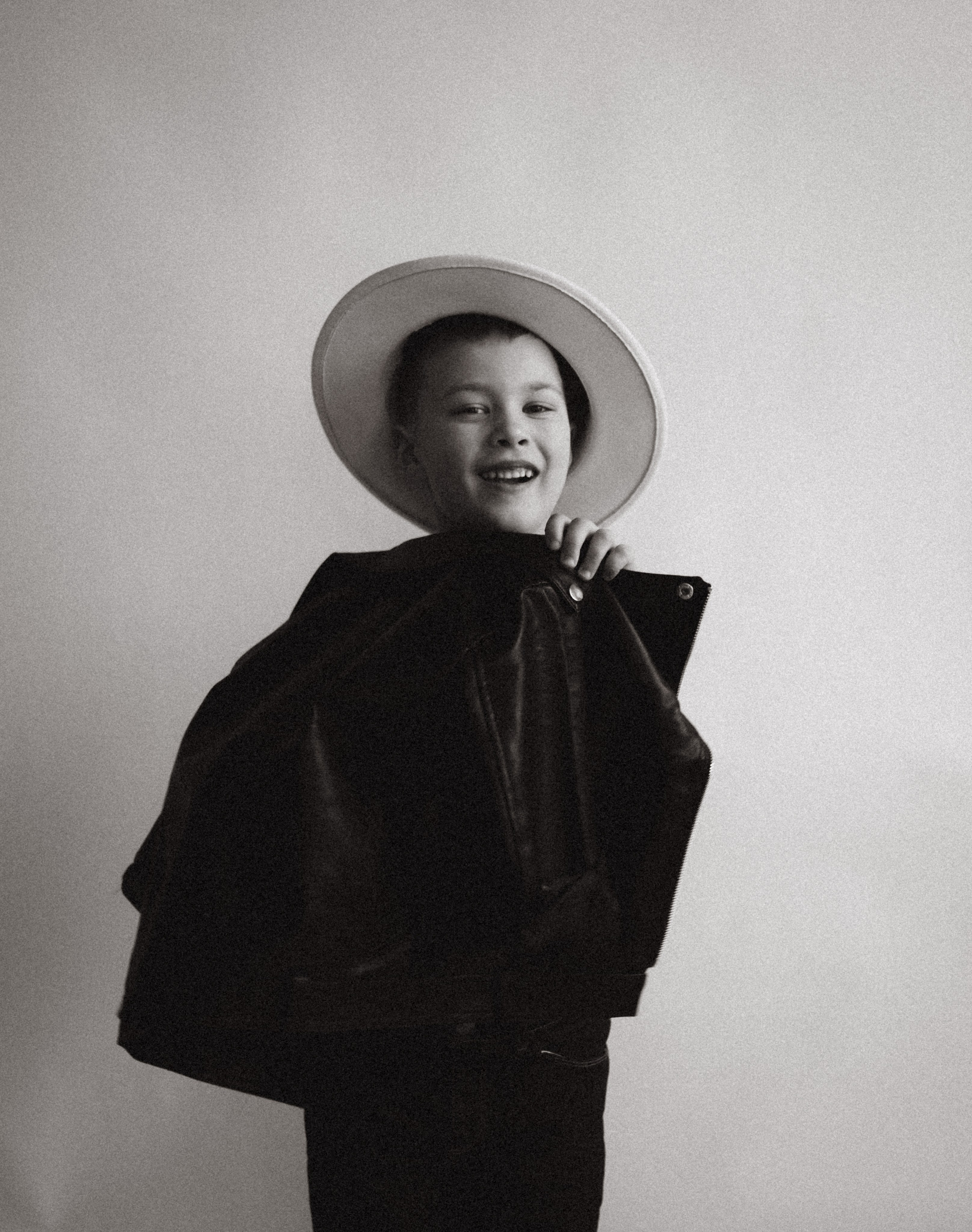 Арсений с мамой. Услуги