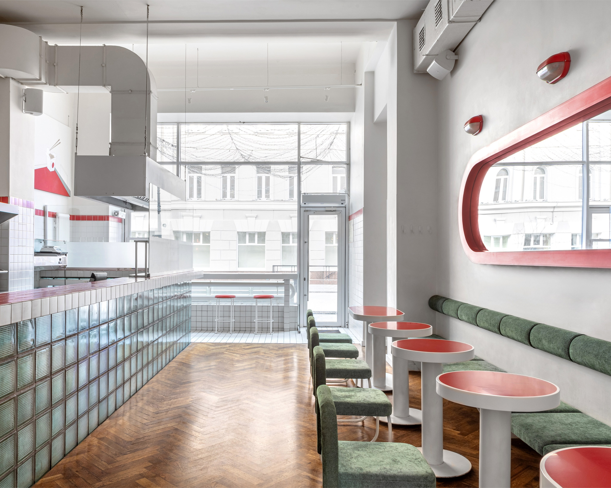 Интерьерная фотосъемка лапшичной Совок в Нижнем Новгороде. Интерьерный фотограф в Нижнем Новгороде и Москве Владимир Гудков