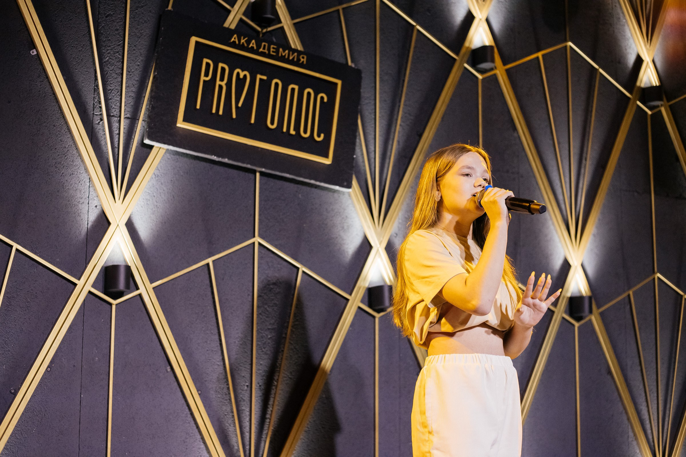 КАРАОКЕ БАР P'YANO. Репортажный и портретный фотограф в Екатеринбурге Гизатуллин Марат