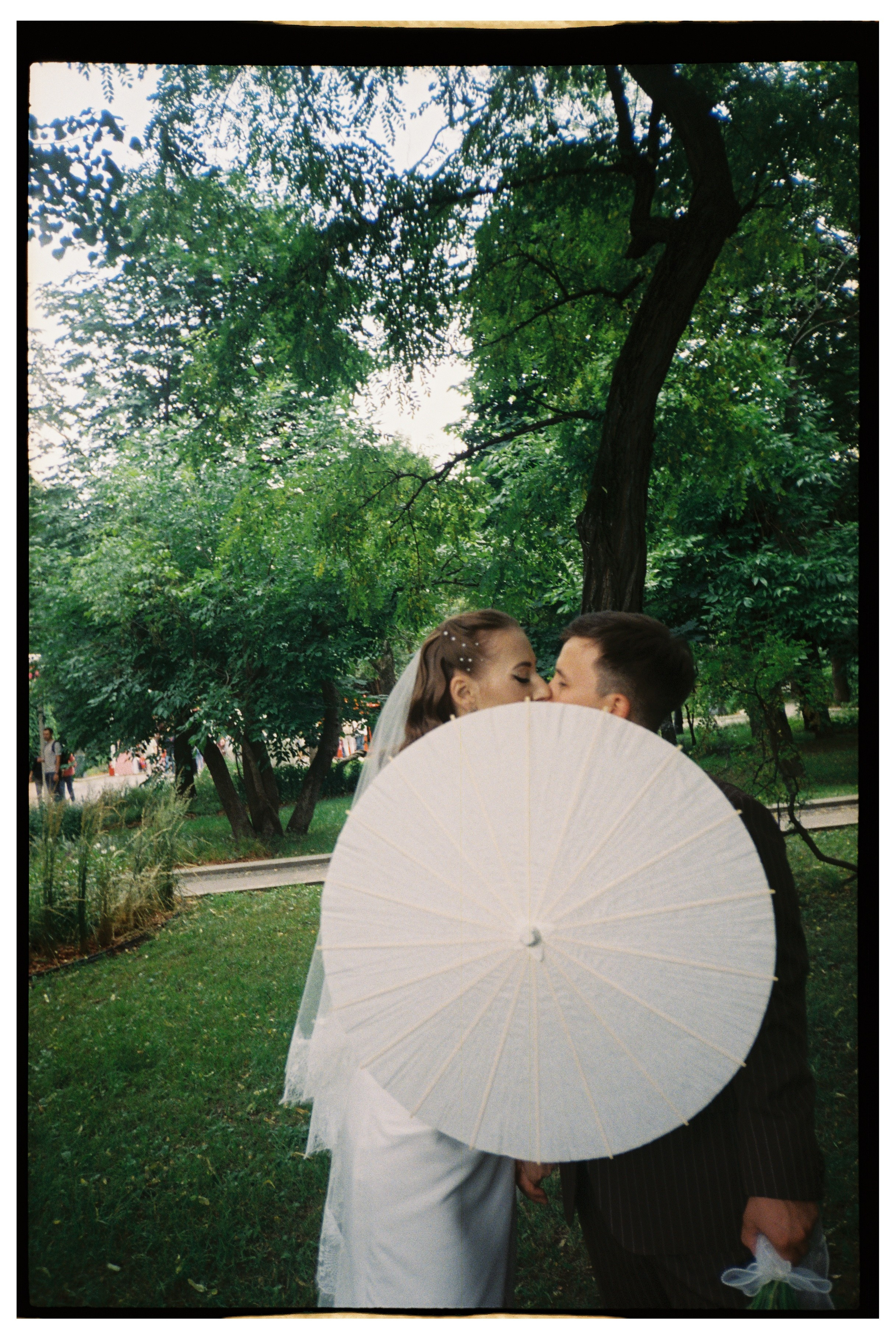 Пленочная фотография. Свадебный и семейный фотограф в Москве Света Снимает