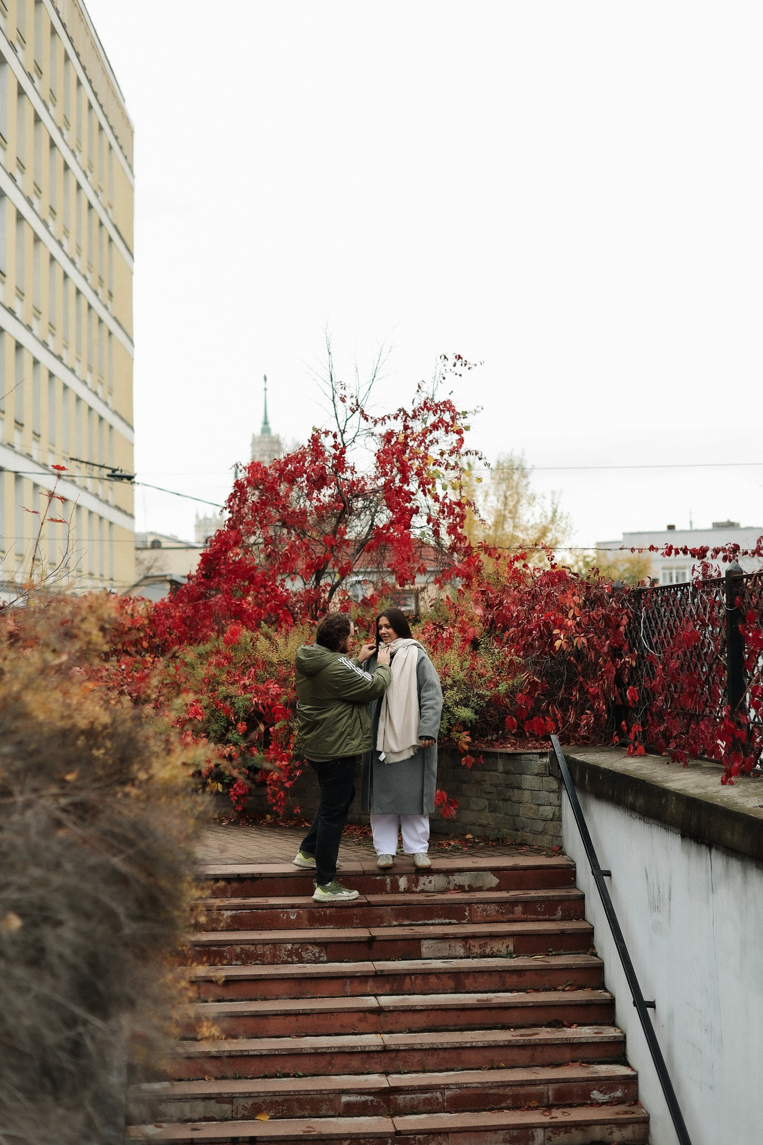 В городе осень. Свадебный и семейный фотограф в Москве Света Снимает