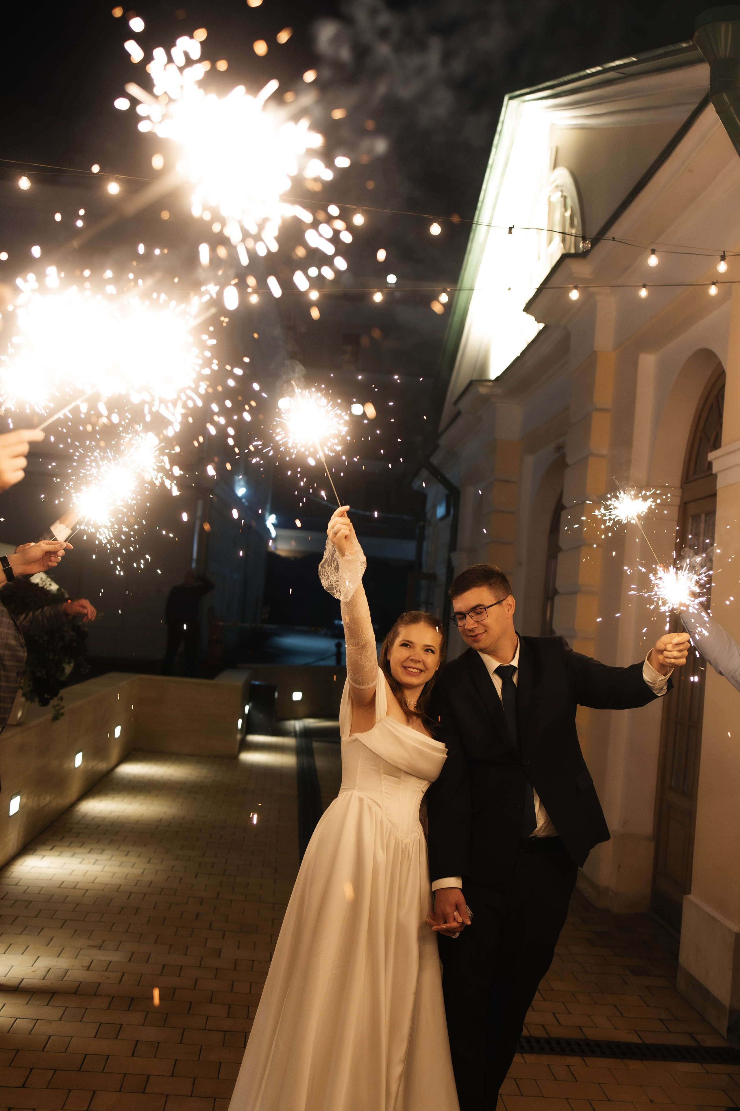 Савеловский ЗАГС, Radisson Blu Olympiyskiy, особняк Хлудова, камерная свадьба. Свадебный и семейный фотограф в Москве Света Снимает
