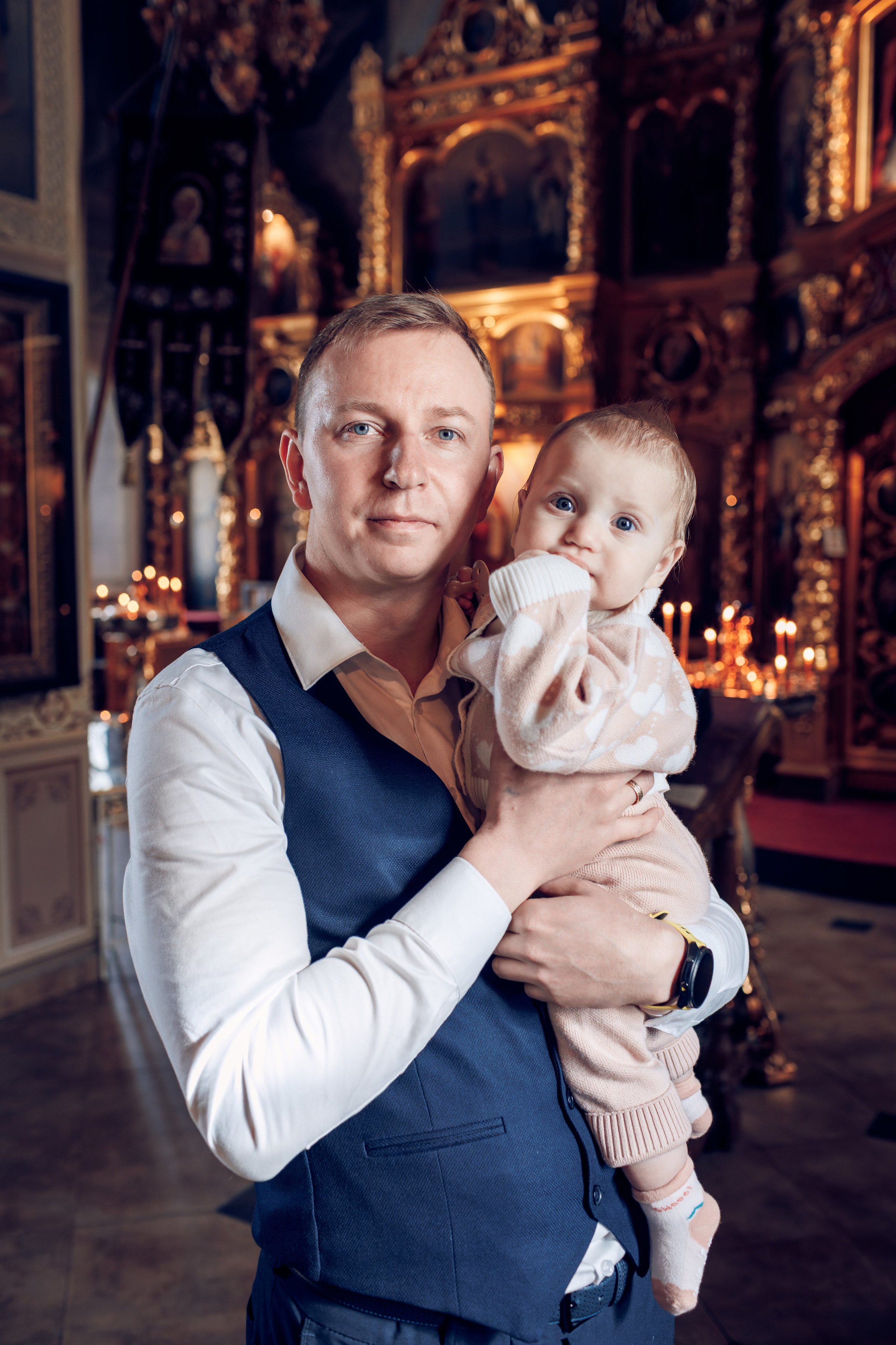 Крещение в Храме Святого Уара Мученика в Вешках. Профессиональный фотограф в Москве и Мо Мария Шантарёва