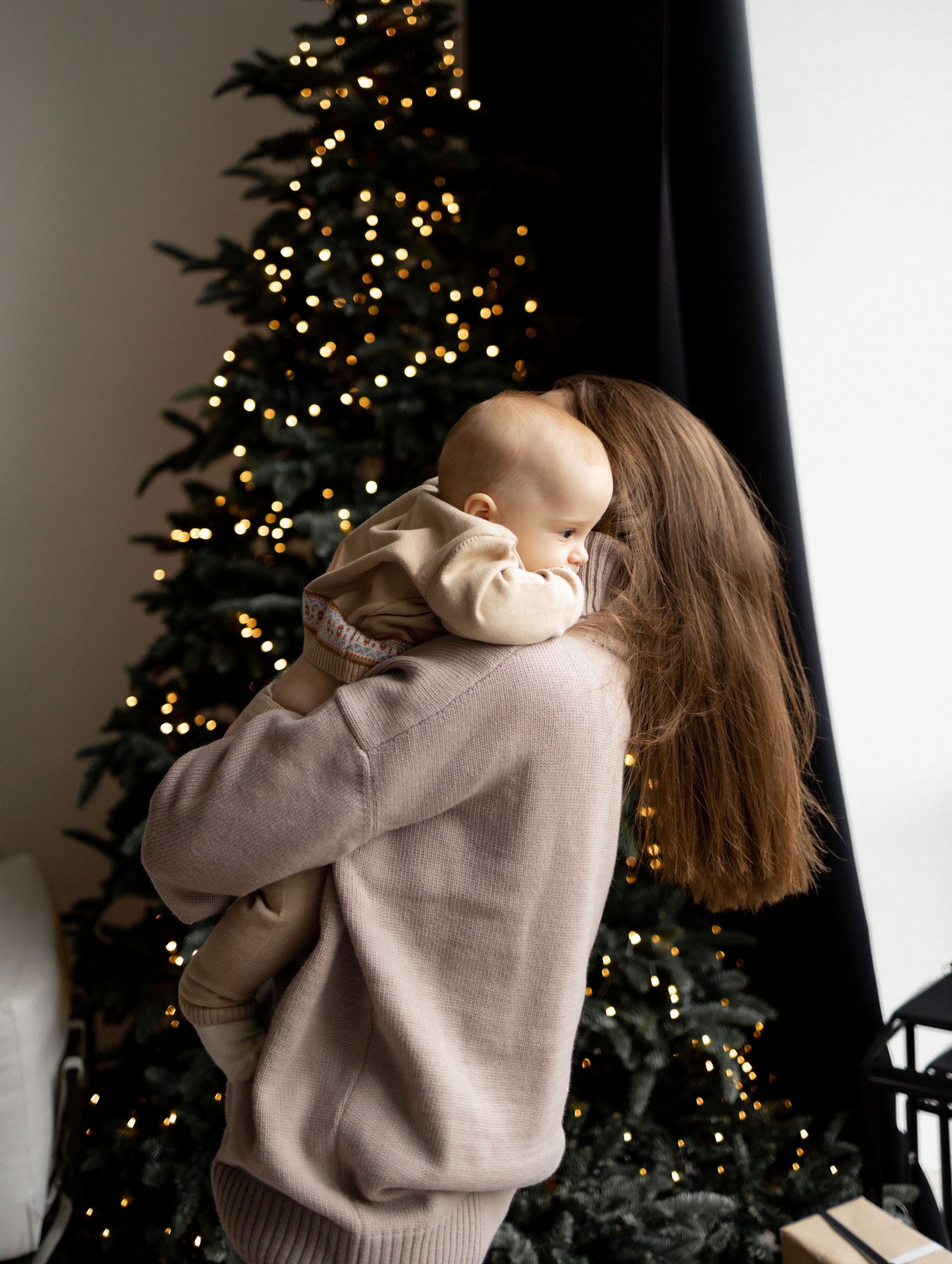 Новый год Давид, Лена, Леван. Фотограф Дарья Соколовская