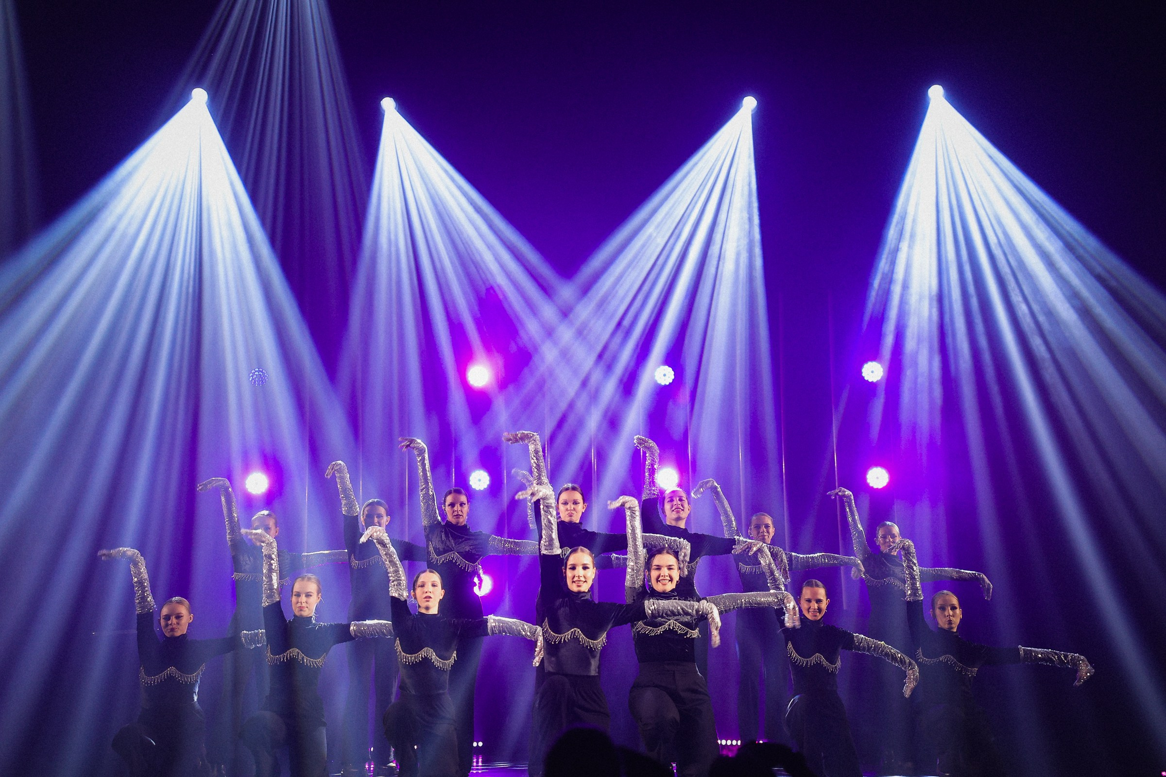 /РЕПОРТАЖ/ Танцевальное Шоу «ОНА». Свадебный фотограф Великий Новгород Станислав Кособудский