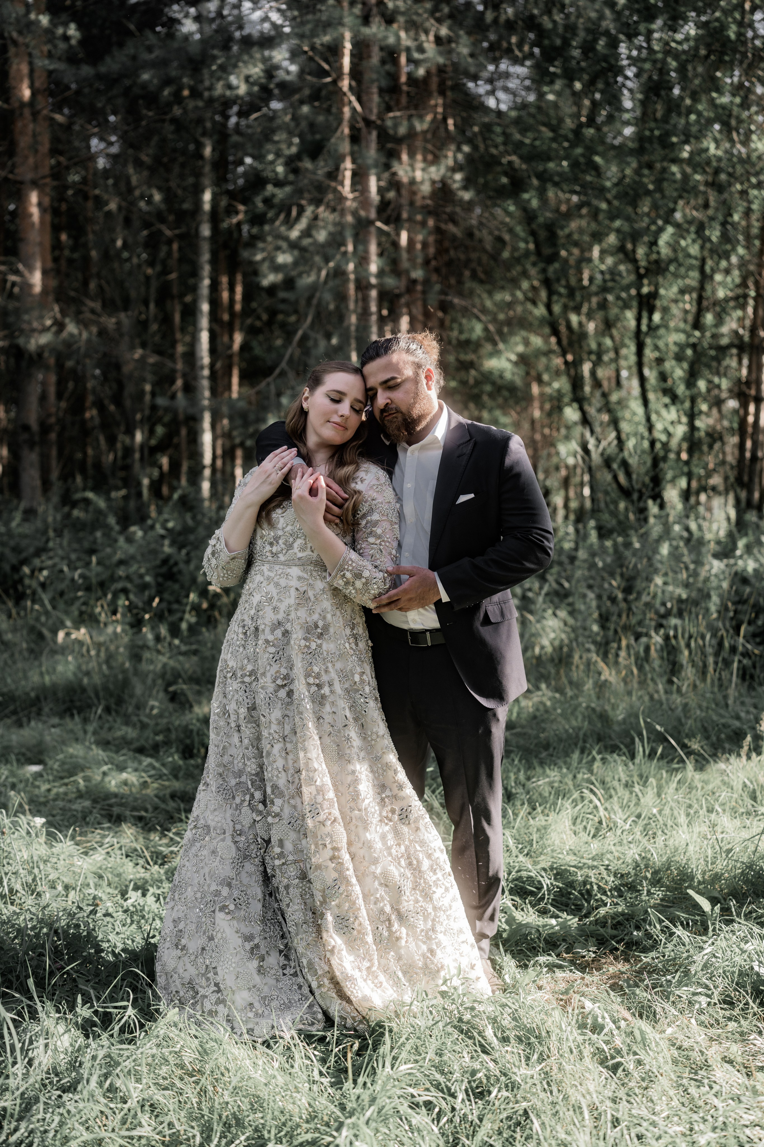 Свадьба Умар и Мила. Прогулка. Свадебный и индивидуальный фотограф Аля Мамакова