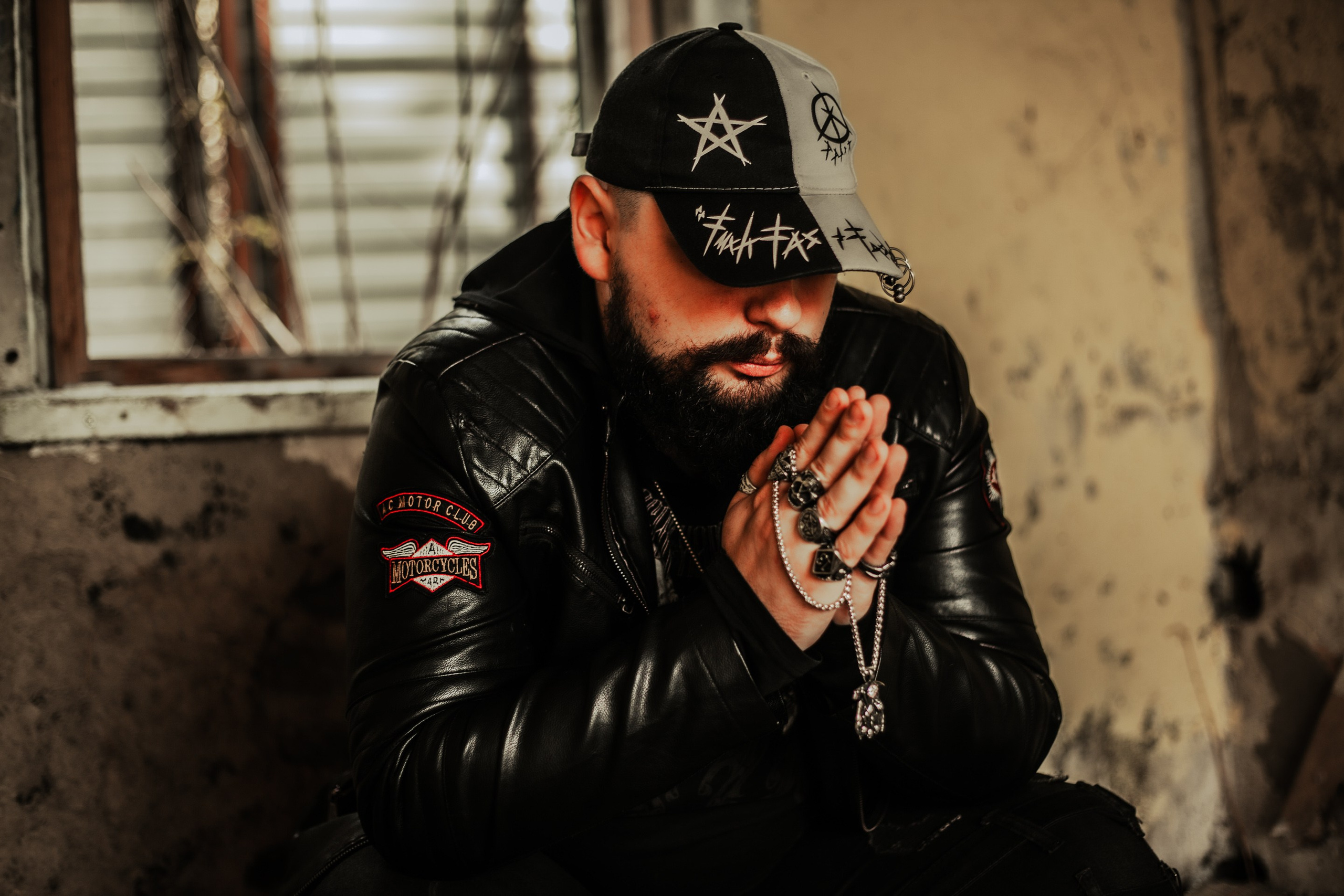 Заброшенная душа. Уличный фотограф Города N