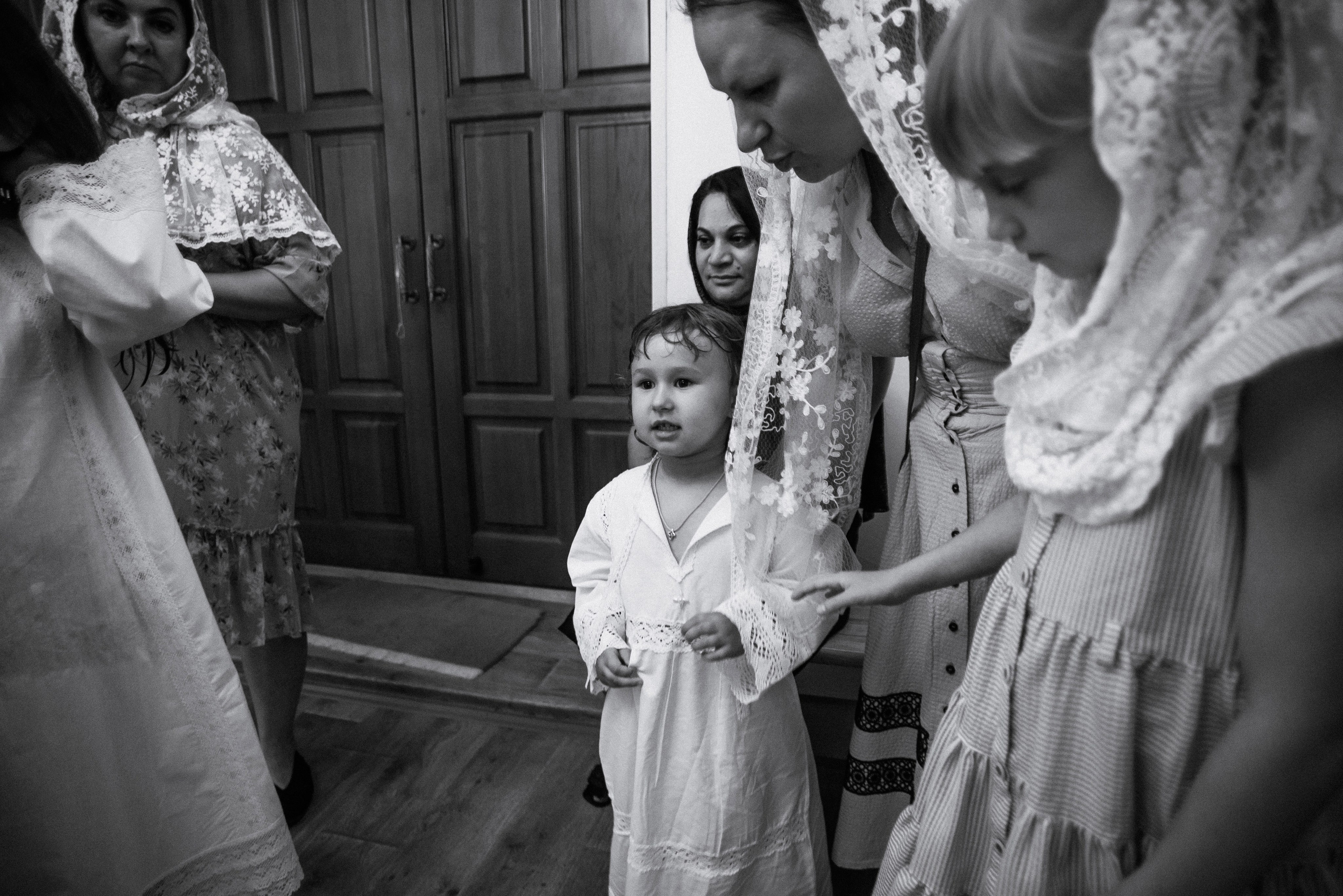Крещение Даши и Алены. Семейный документальный фотограф в Волгограде Мариэта Додина