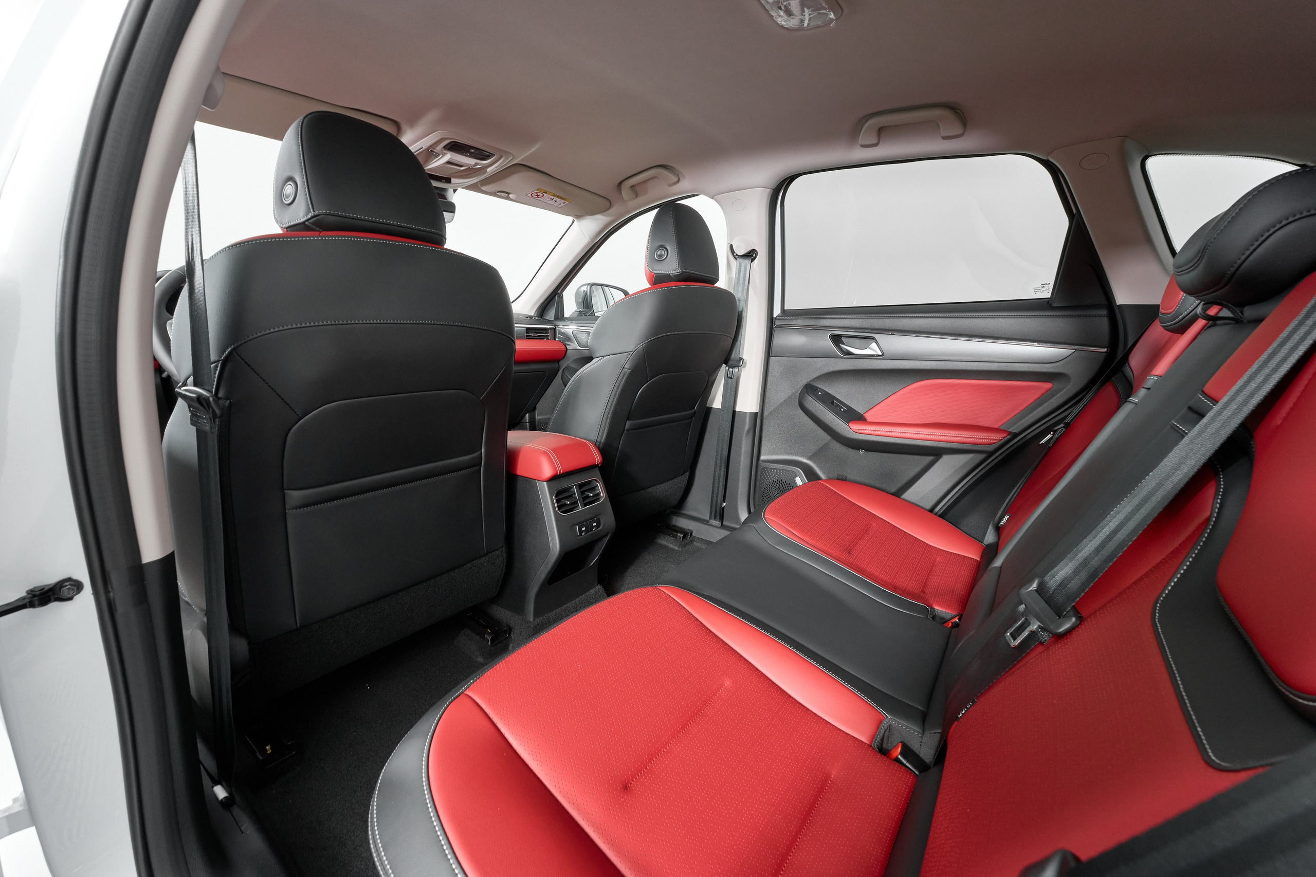 Haval Jolion. Фотограф Николай Прокофьев модельные тесты в Москве