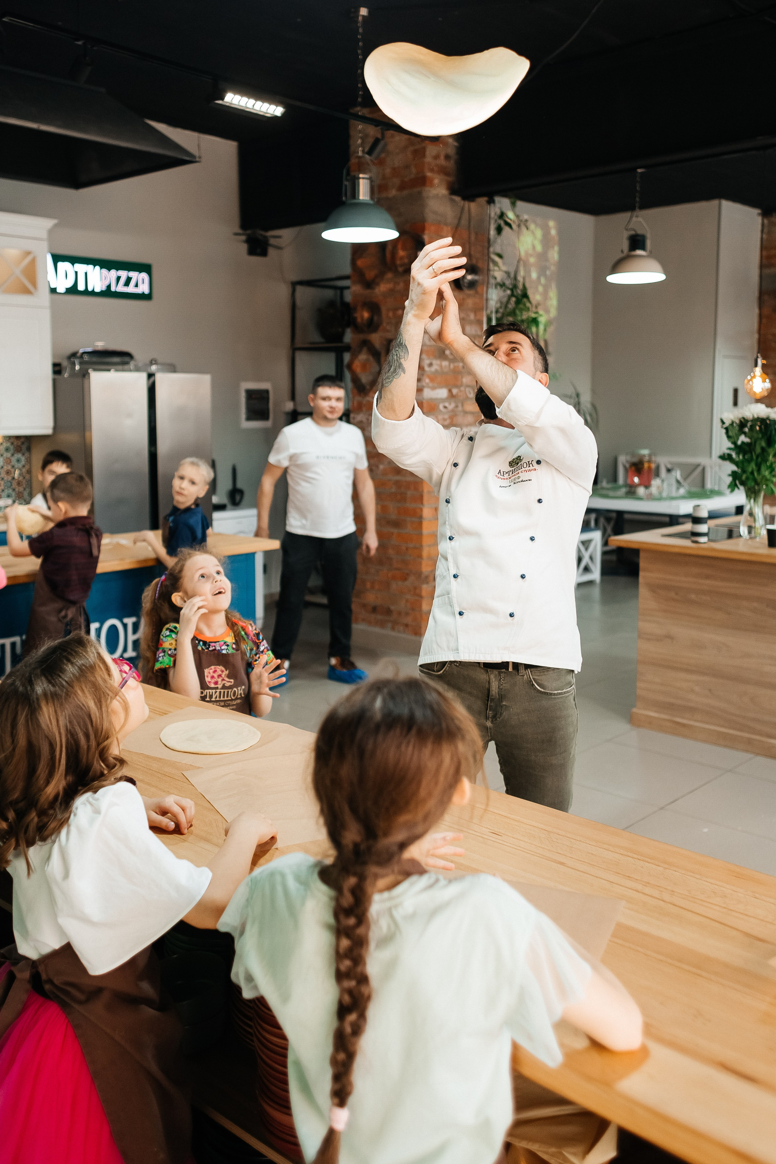 Детский мастер-класс в «АРТиШОК». Фотограф Кемерово | Сергей
