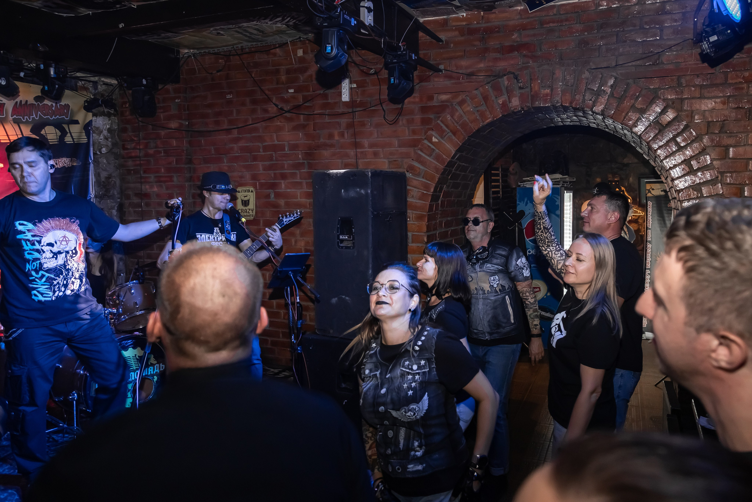 День Рождения Алексея в баре «Белая Лошадь». Фотограф в Волгограде Норченко Светлана