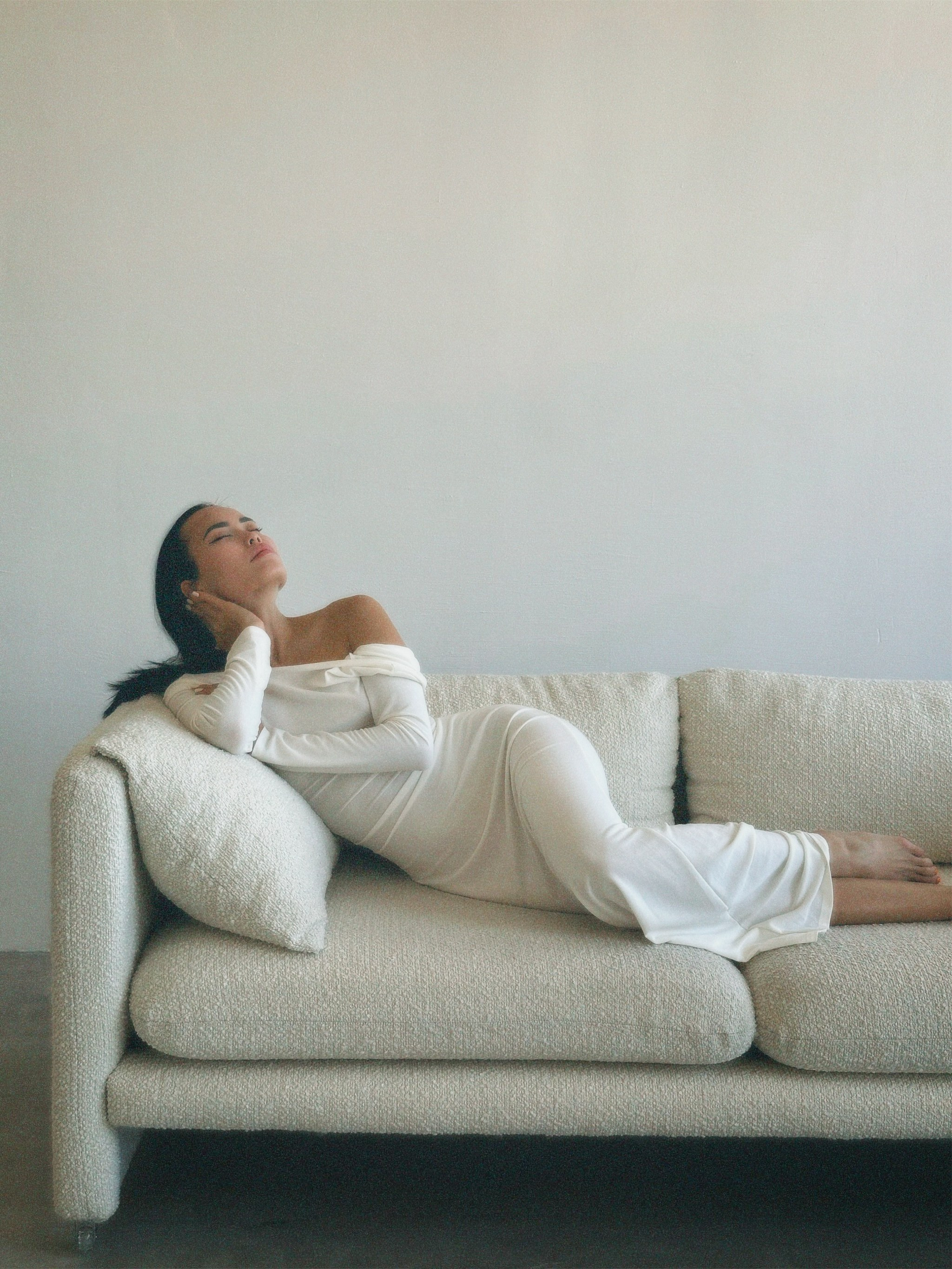 Ира — студийная съемка. Мобильный фотограф и видеограф — Алина